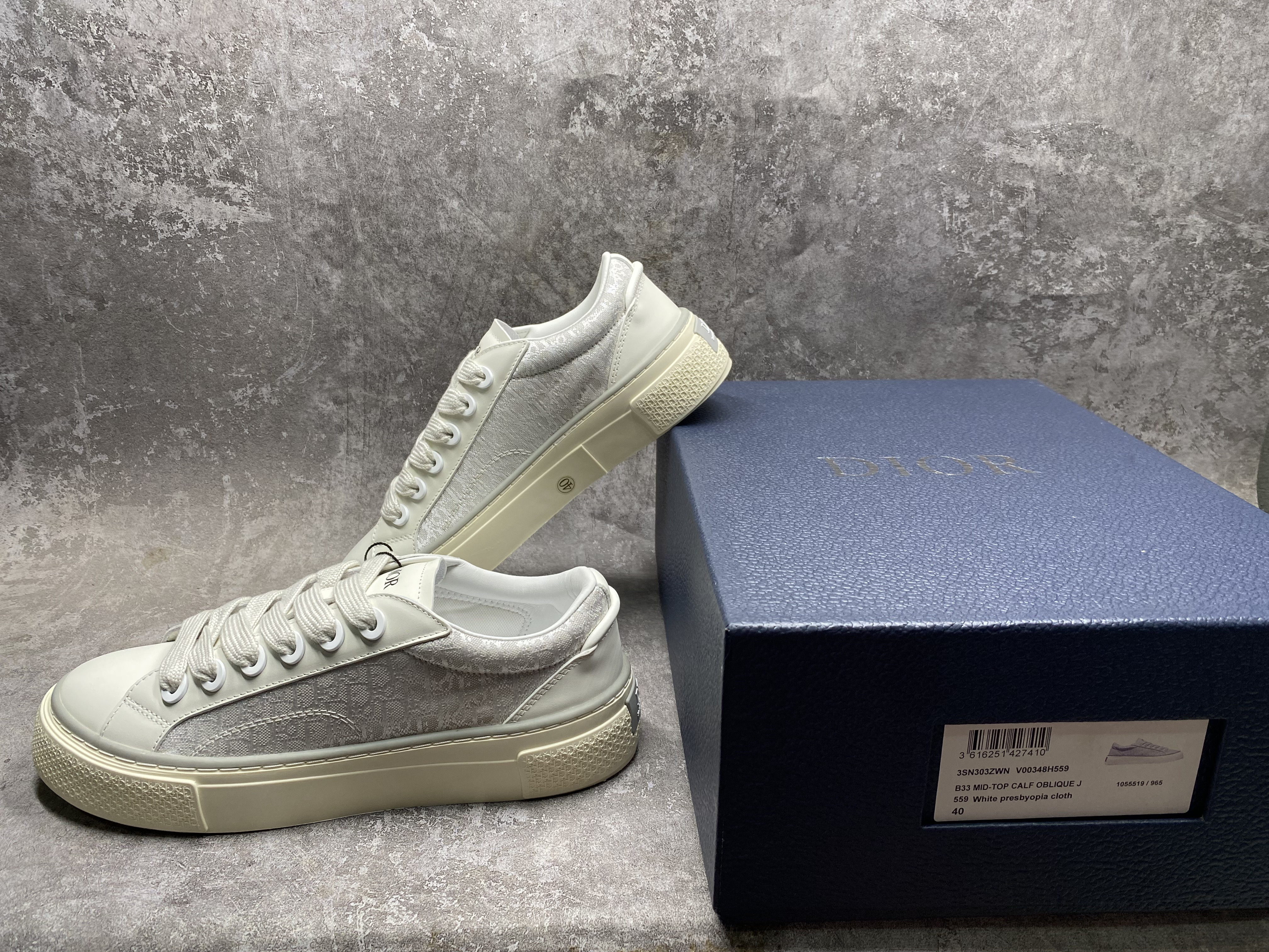 UA Dior B33 Sneaker