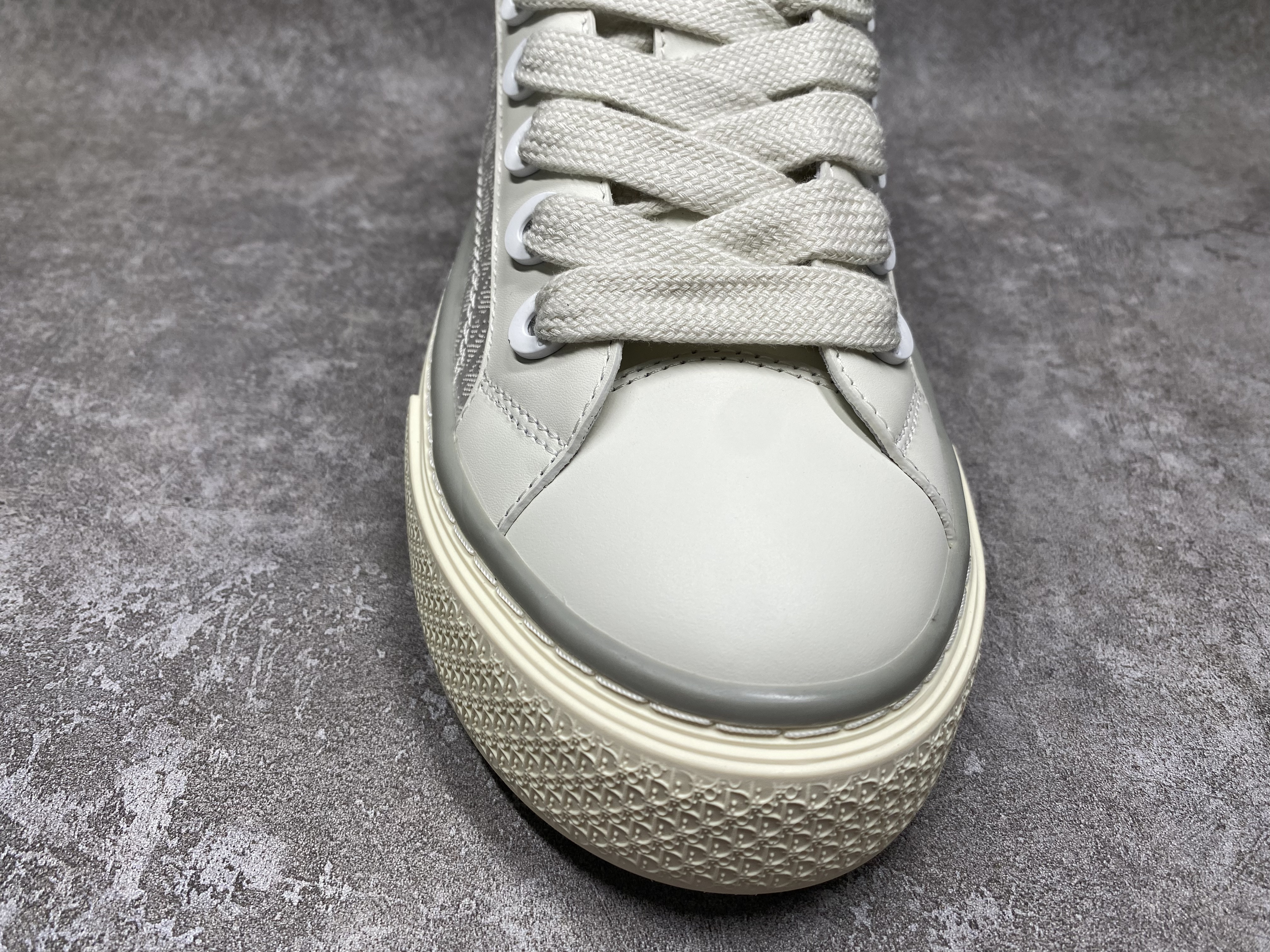 UA Dior B33 Sneaker