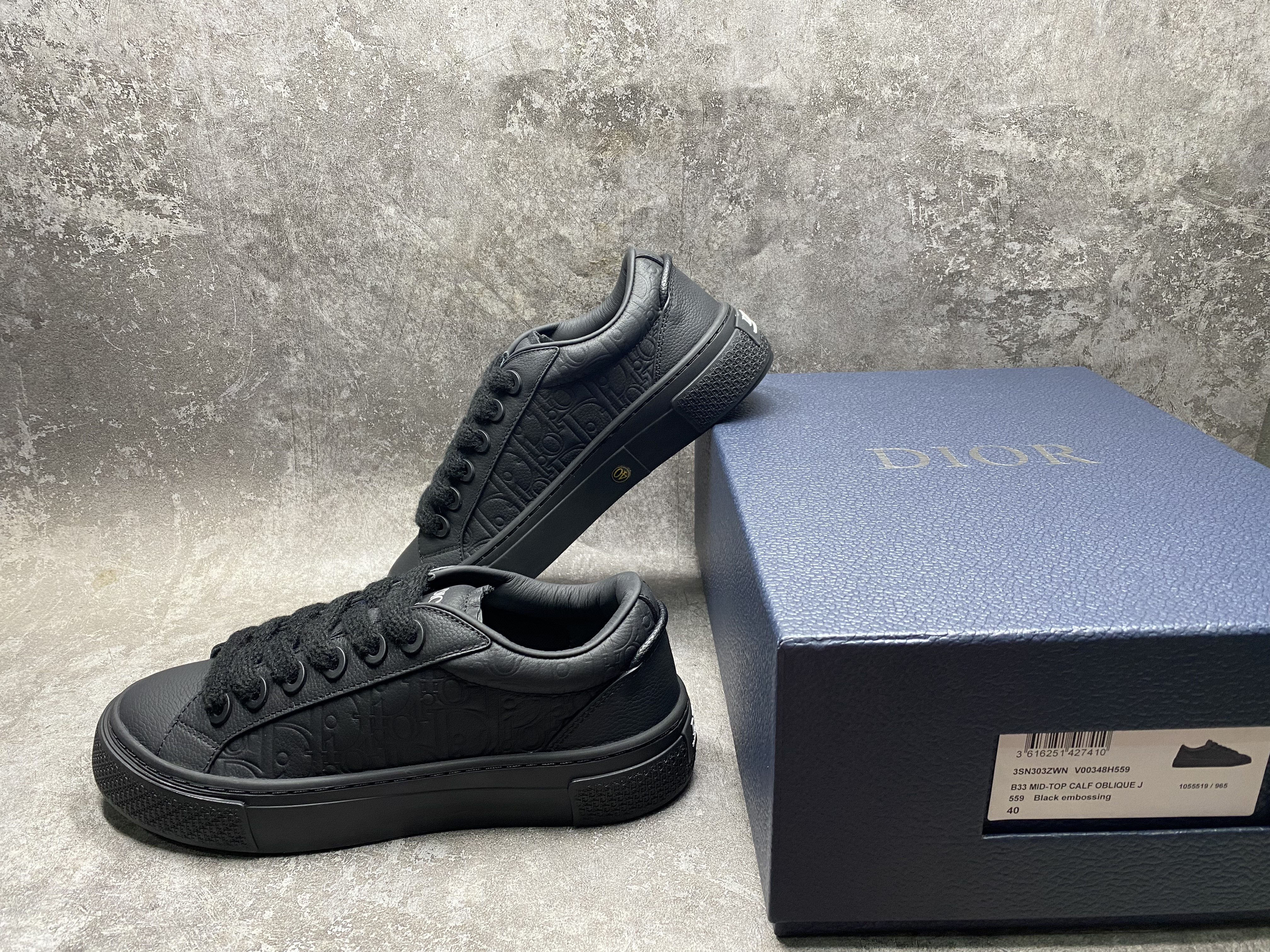 UA Dior B33 Sneaker