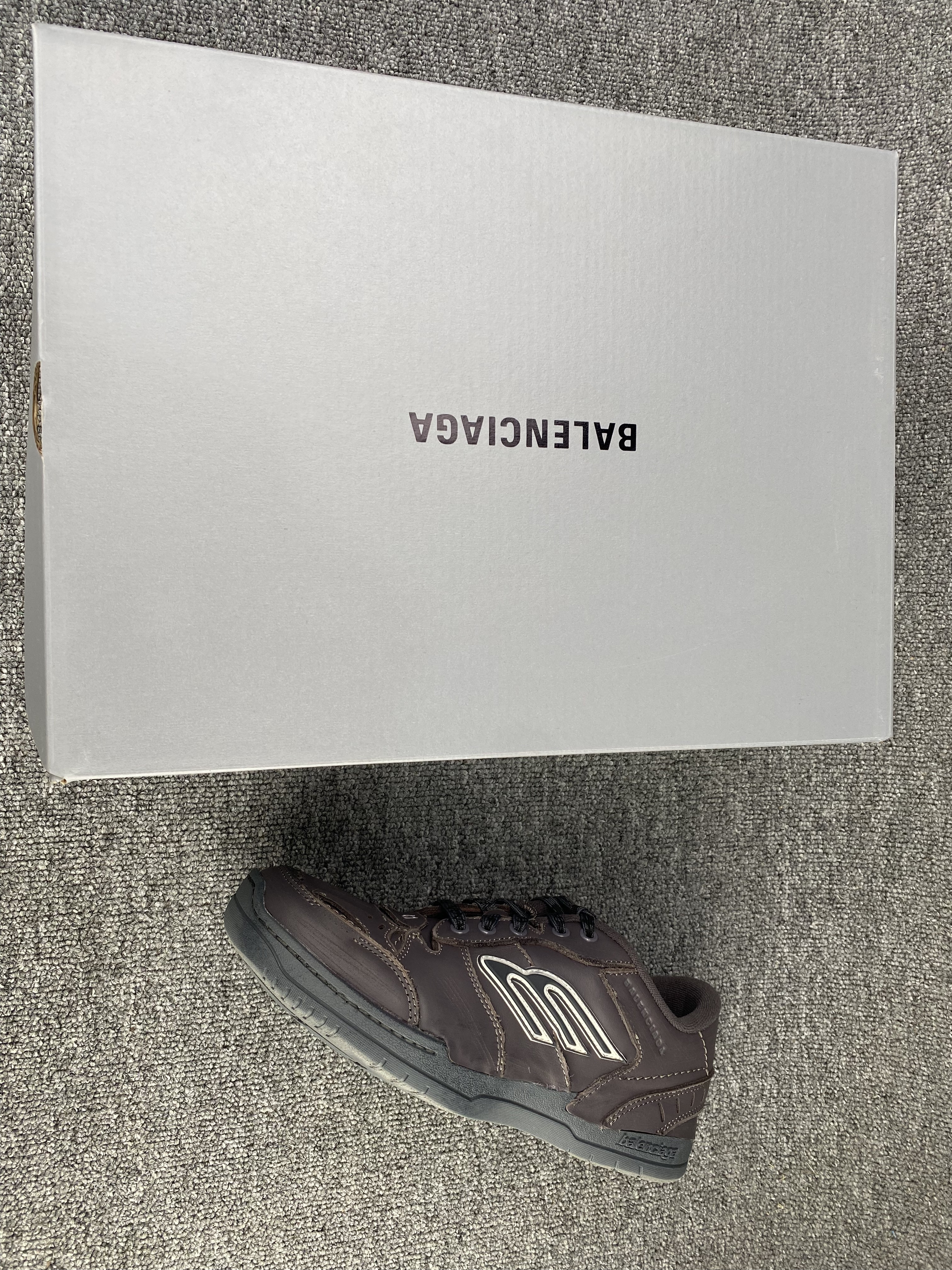UA Balenciaga Hamptons Worn-out Sneaker (run one size large)