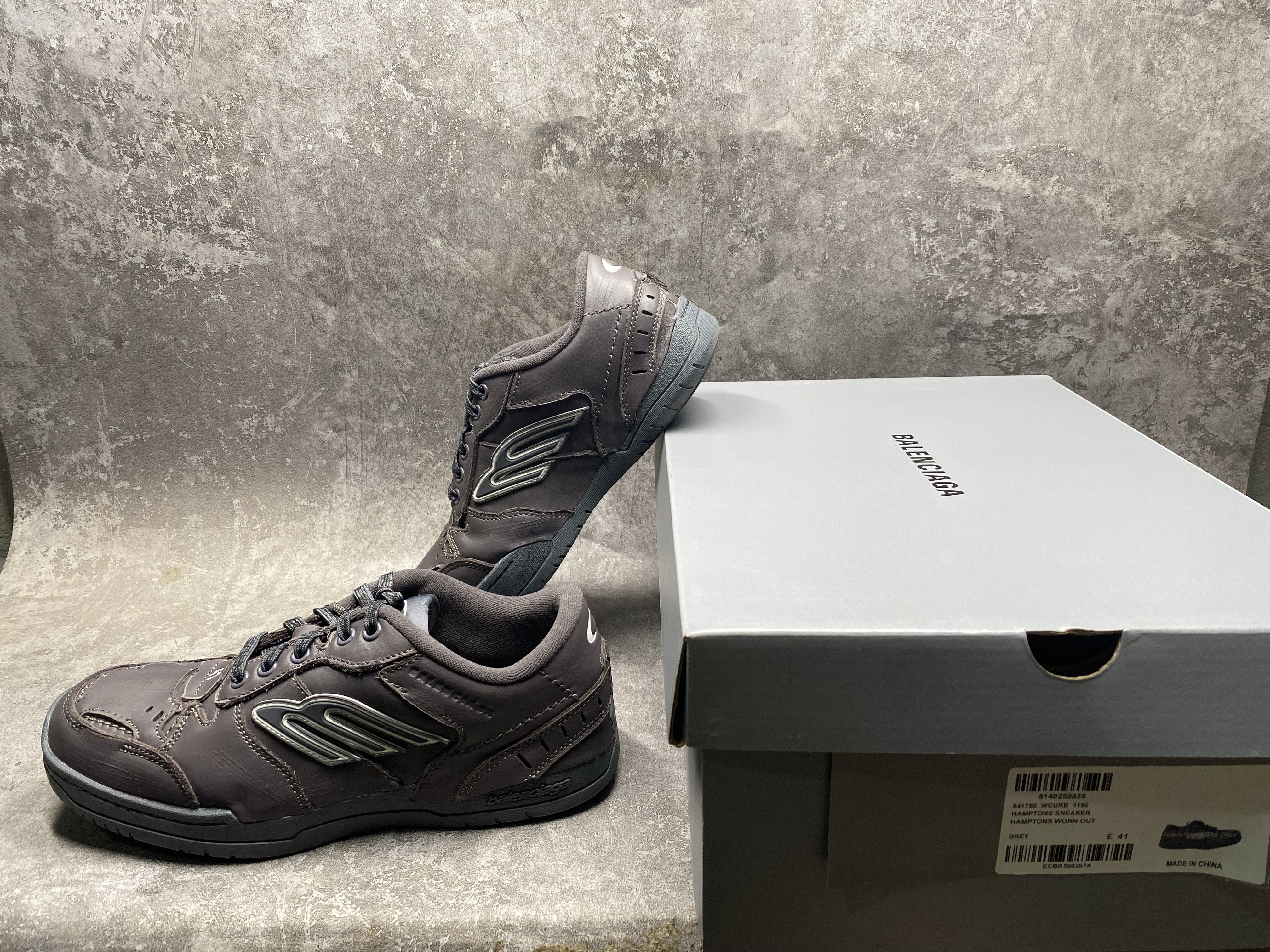 UA Balenciaga Hamptons Worn-out Sneaker (run one size large)