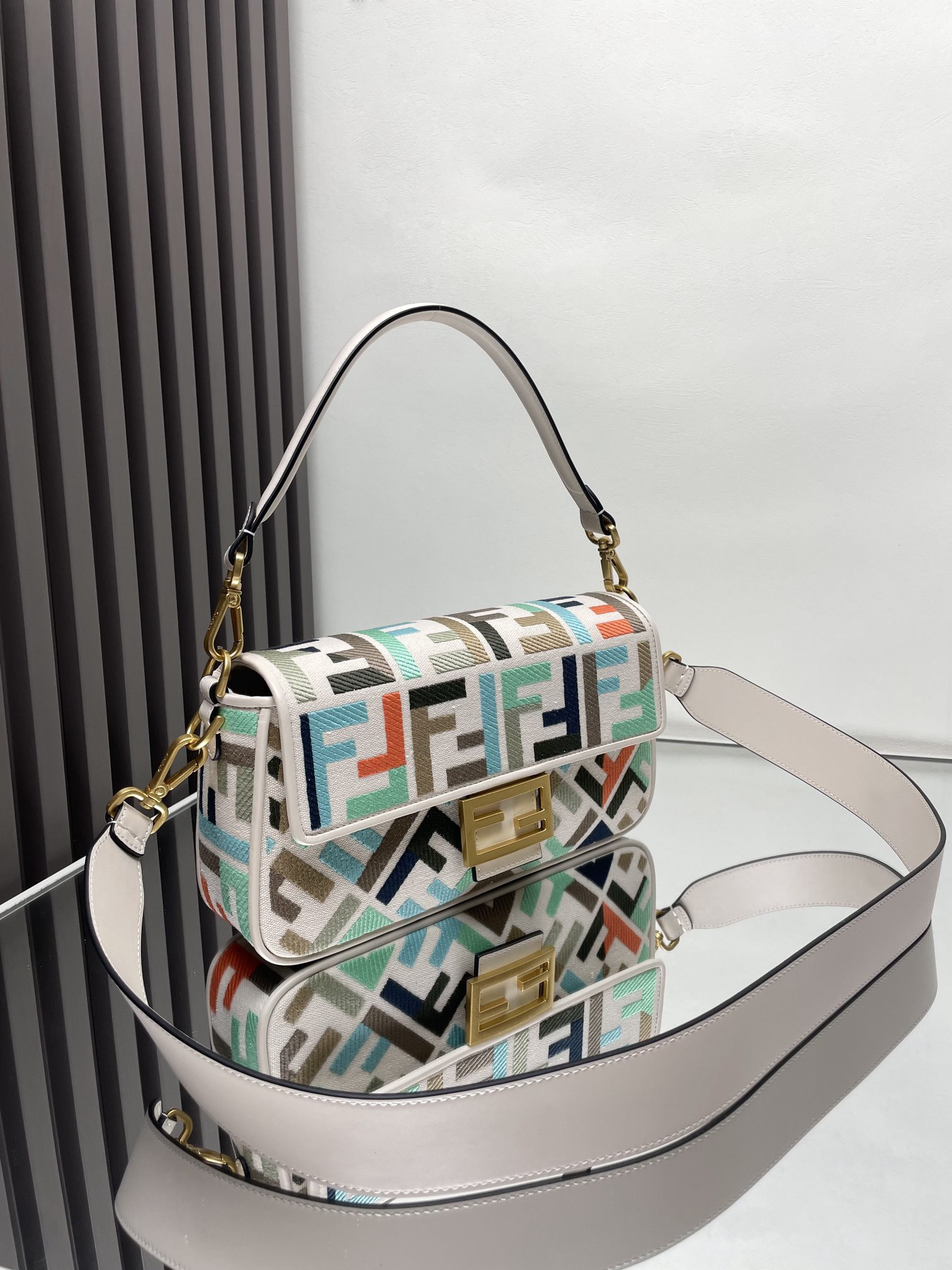 Fendi Baguette Multicoloured Canvas Bag With FF Embroidery 15x6x27cm