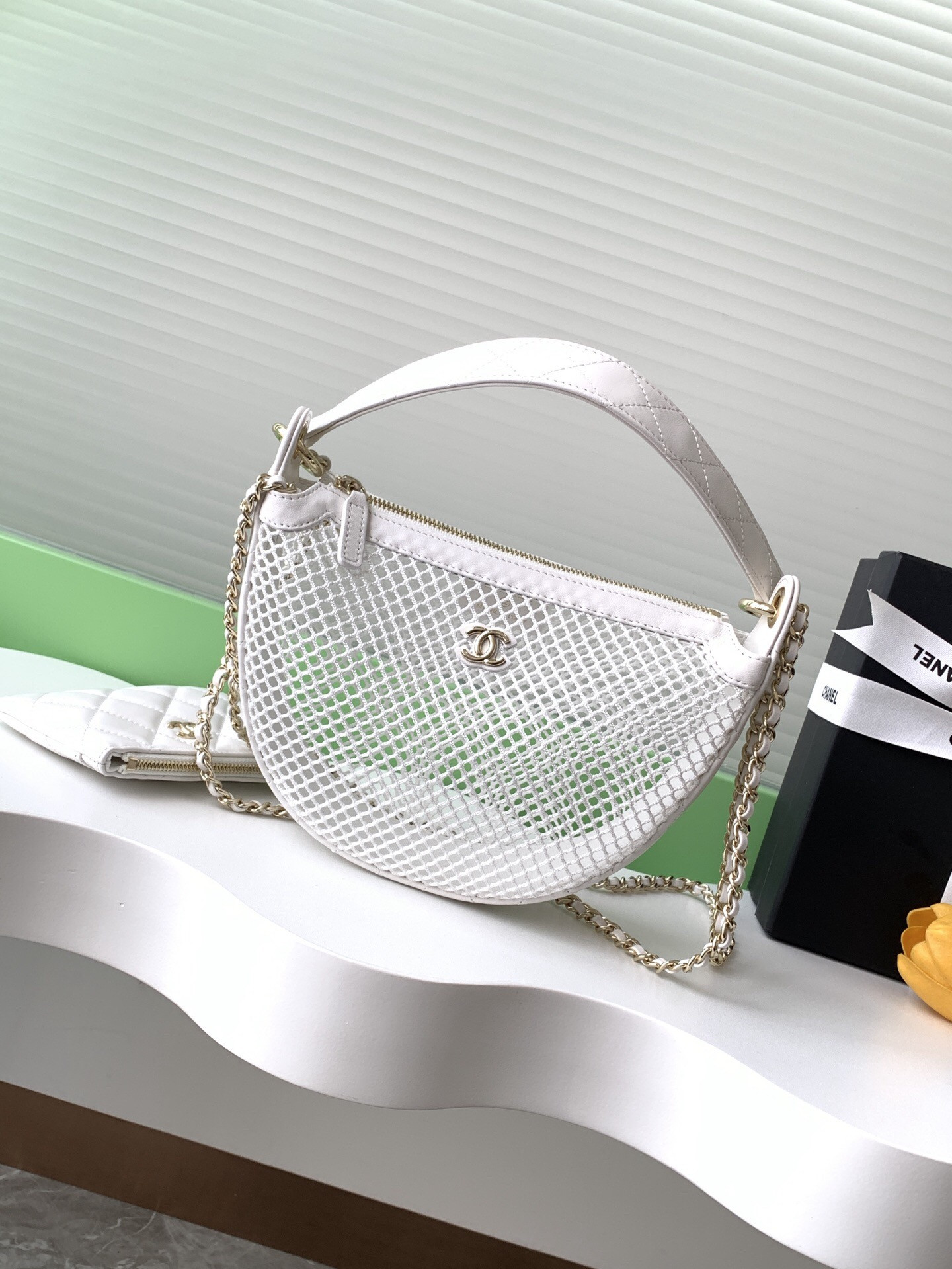 CHANEL Clutch With Chain Mesh Shiny Lambskin Gold Tone AP4573 15x22x6cm