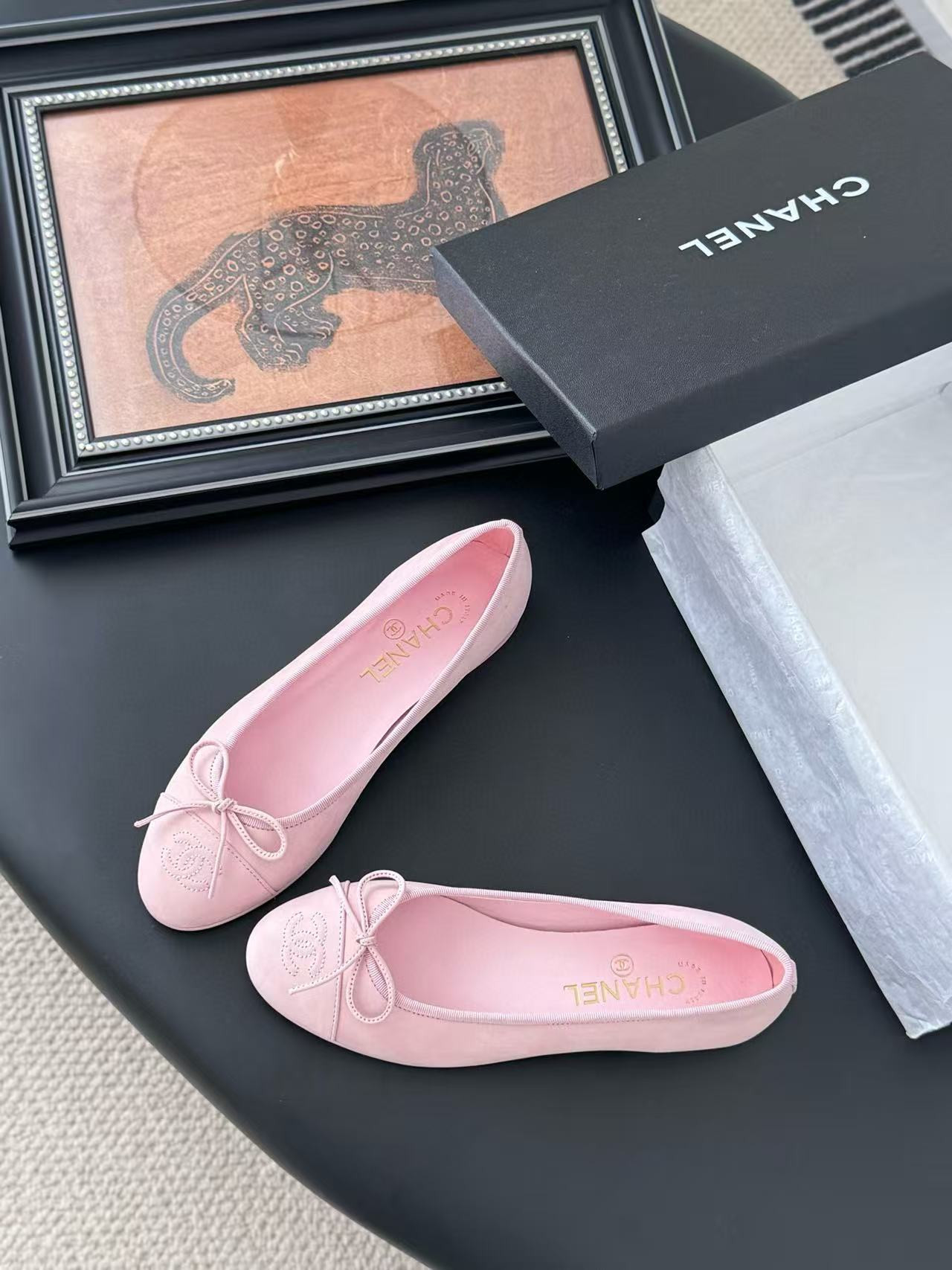 UA CHANEL BALLET FLATS