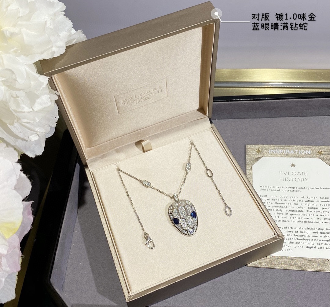 Bvlgari Full of snakes Necklace