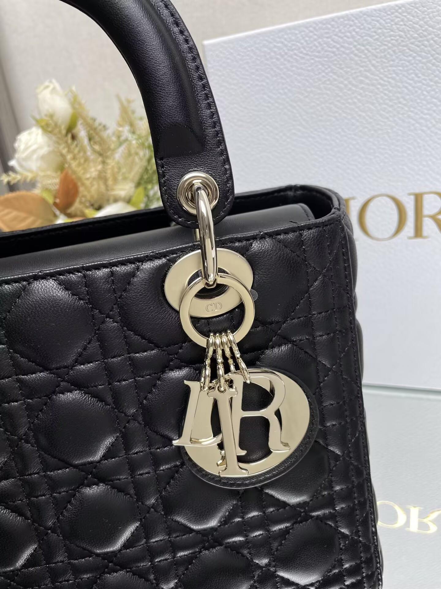 Medium Lady Dior Bag 24 x 20 x 12 cm