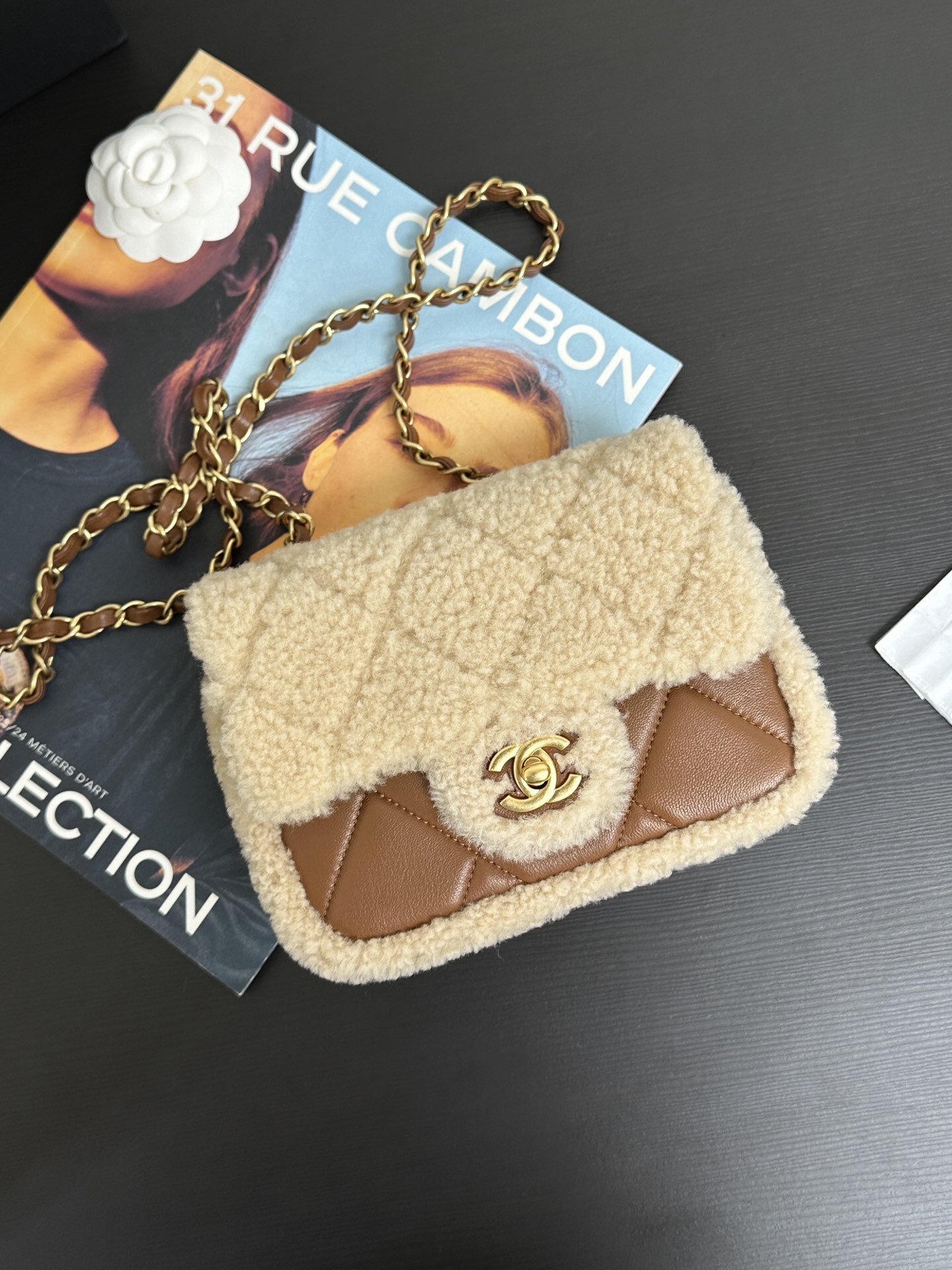 Chanel Mini Flap Bag 12 x 18 x 6cm