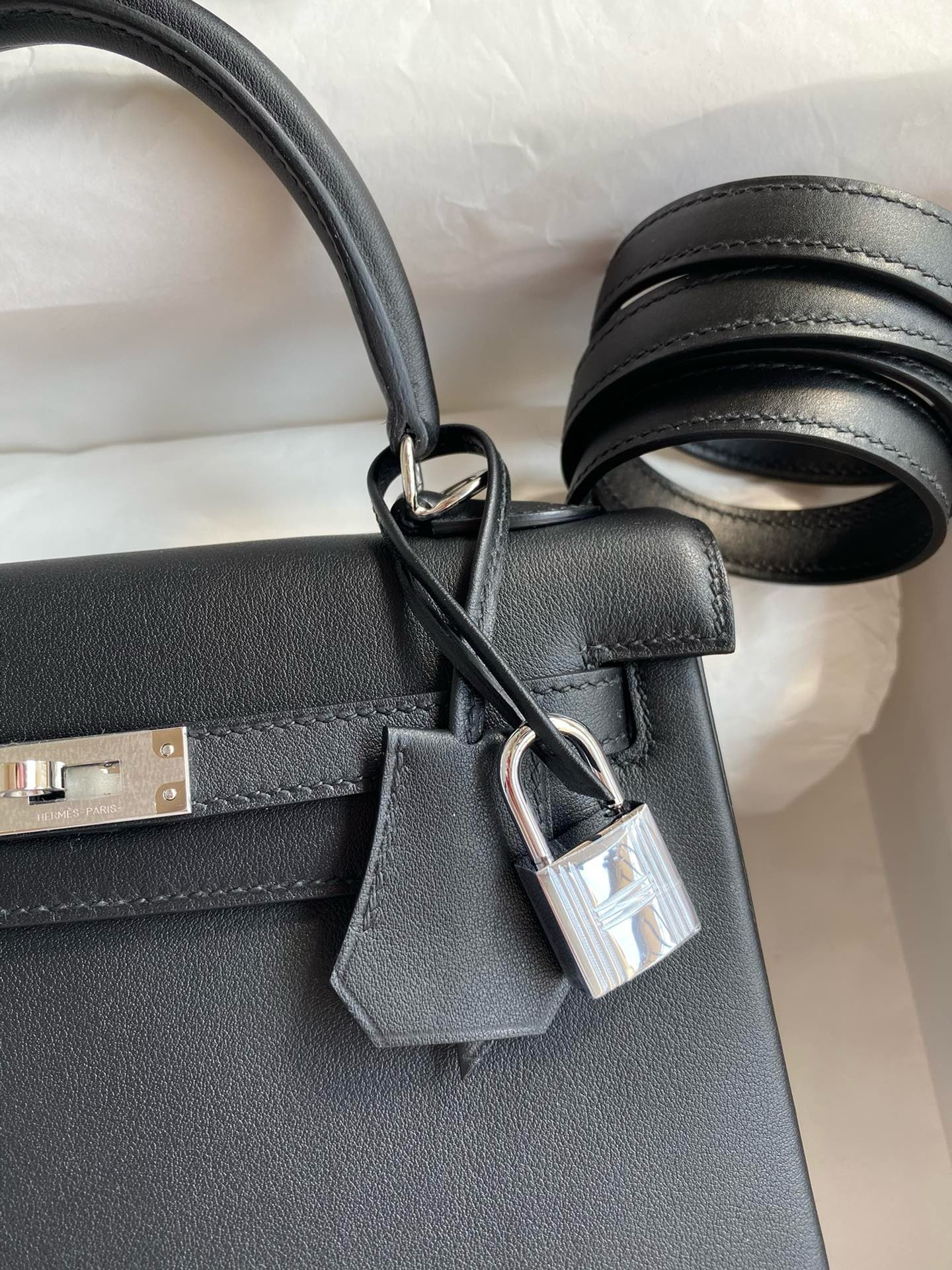 Hermes Swift Kelly 25cm (15-20 days for customization)