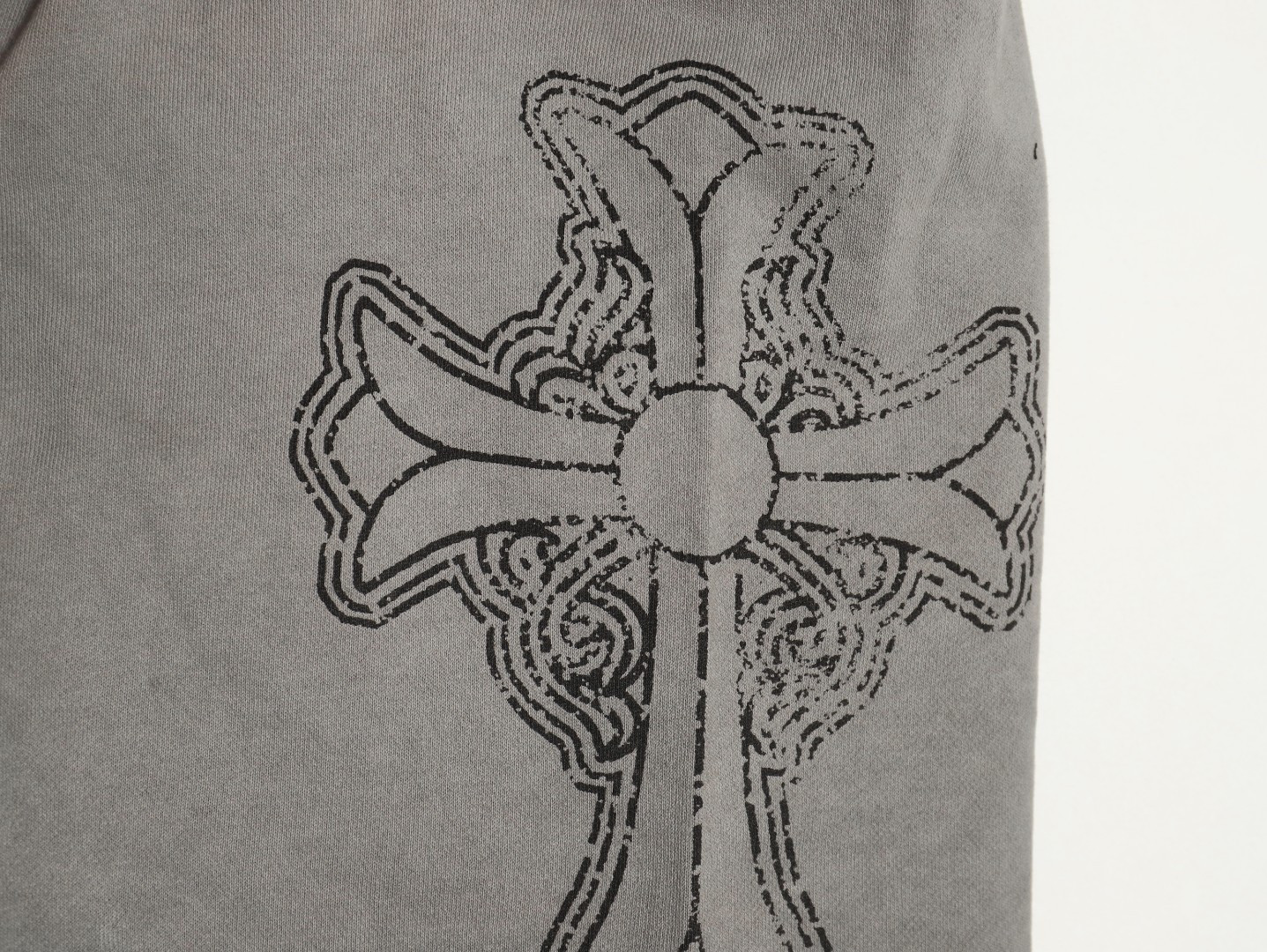 Ch*0me He**ts shorts