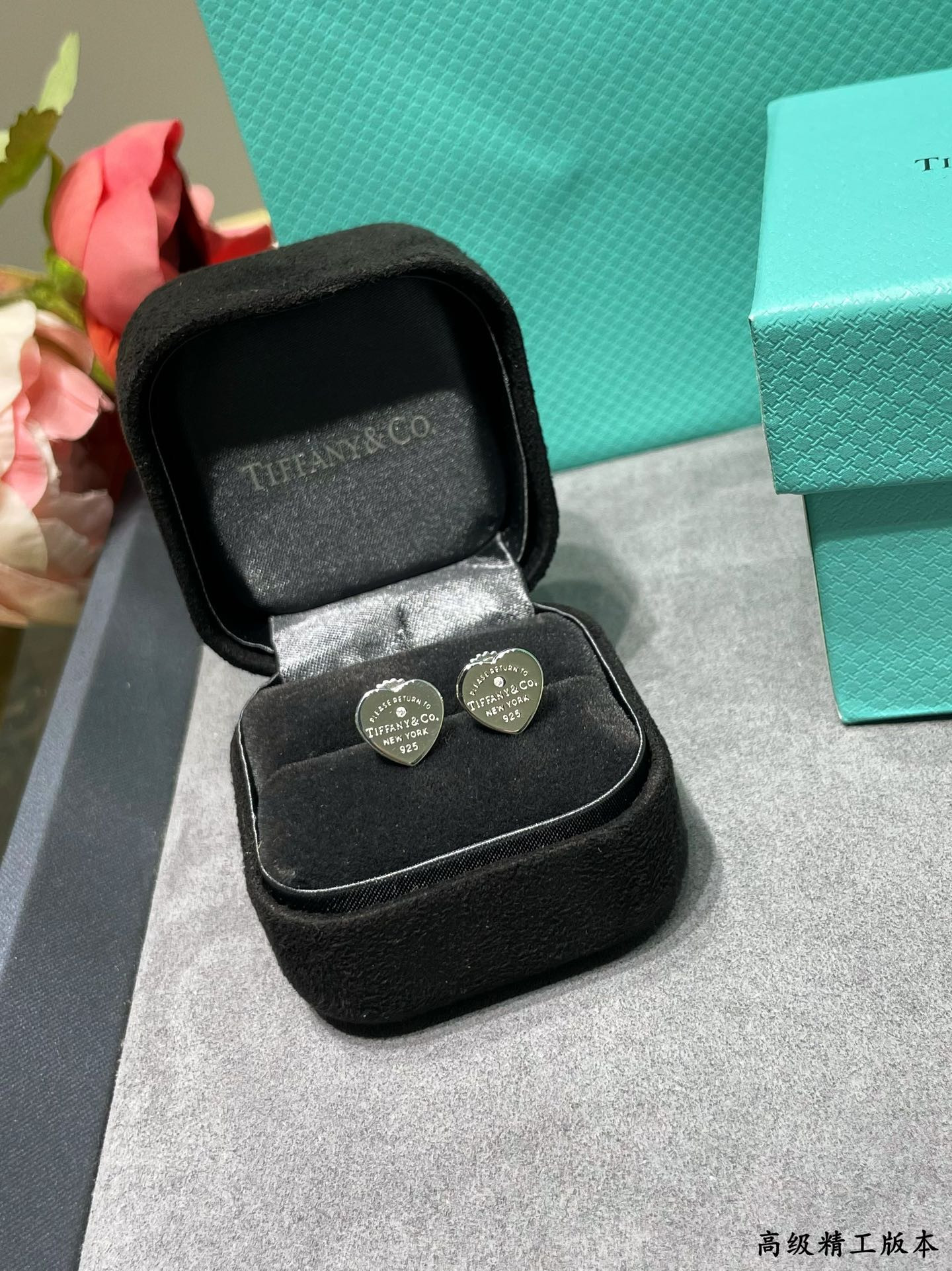 Tiffany & Co. Heart Stud Earrings in Sterling Silver Ag925