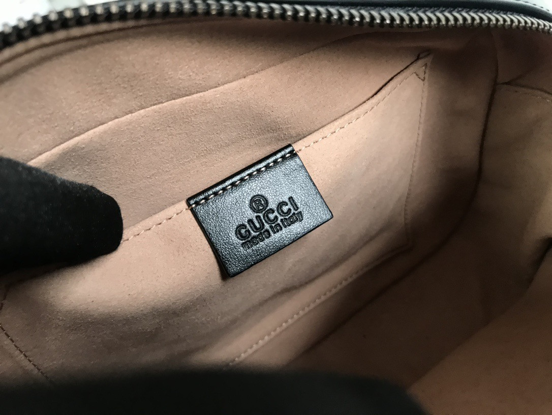 Gucci GG Marmont small shoulder bag 24x12x7cm