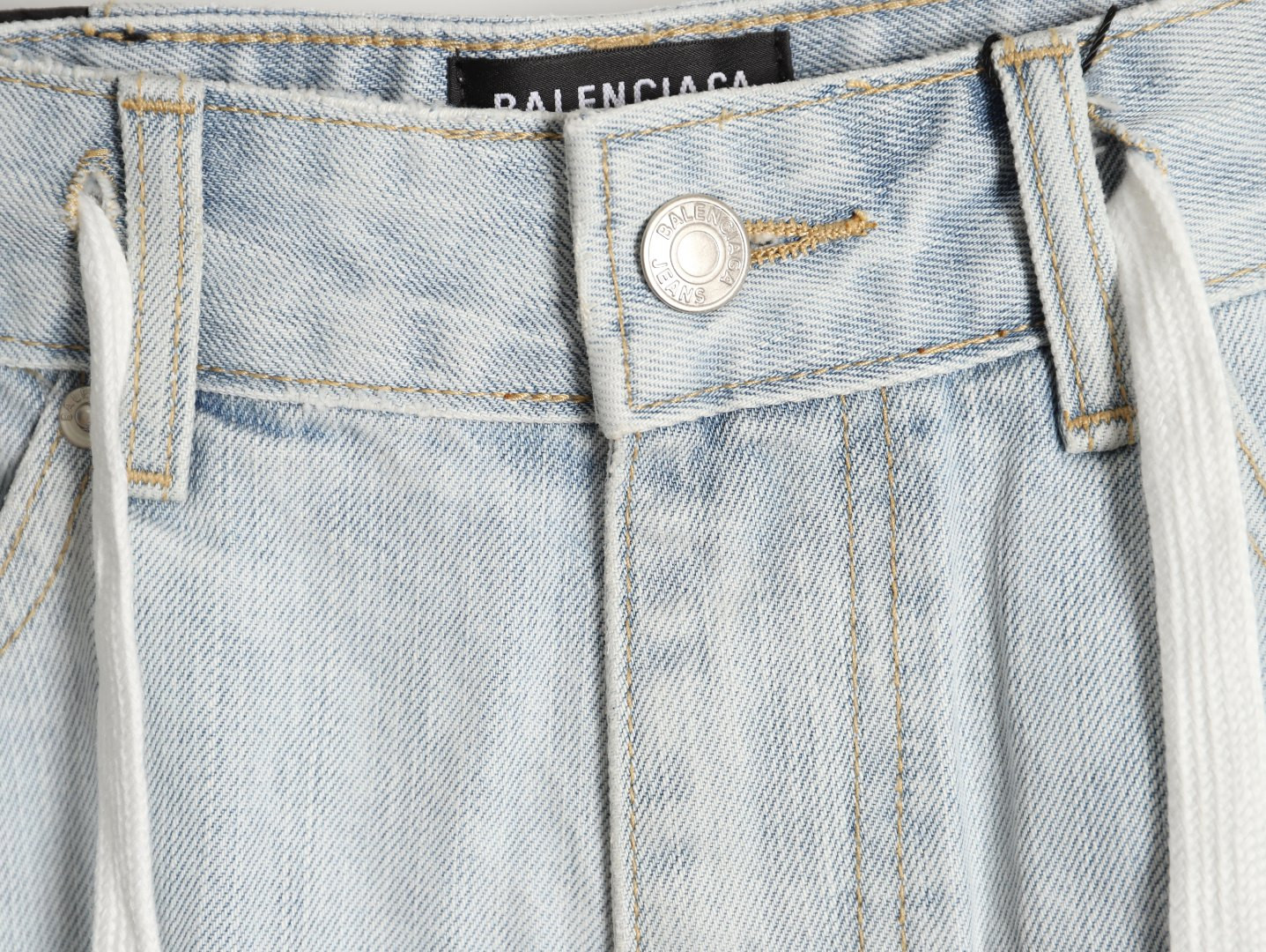 Balenciaga 25ss shorts