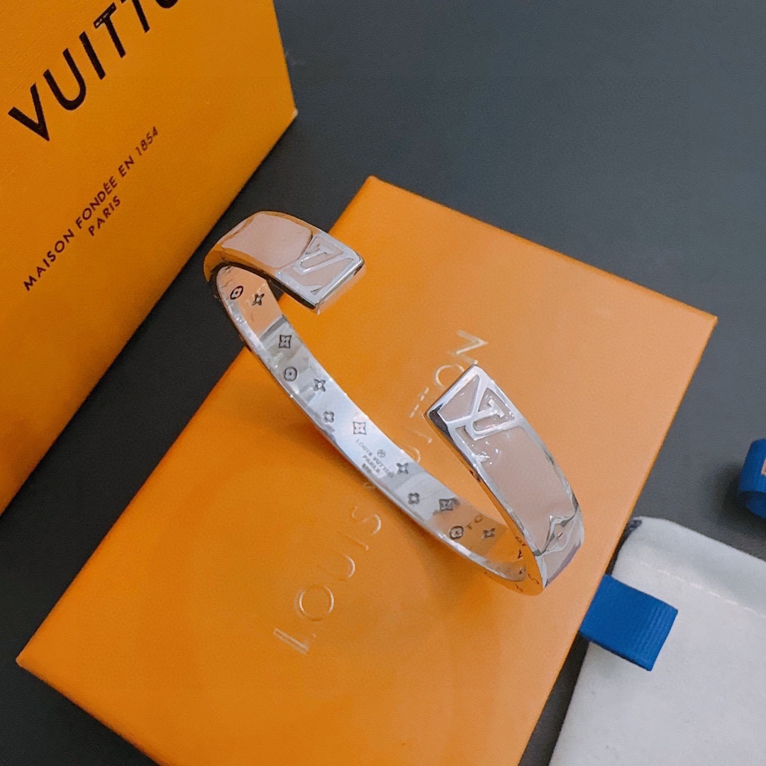 Louis Vuitton Bracelet