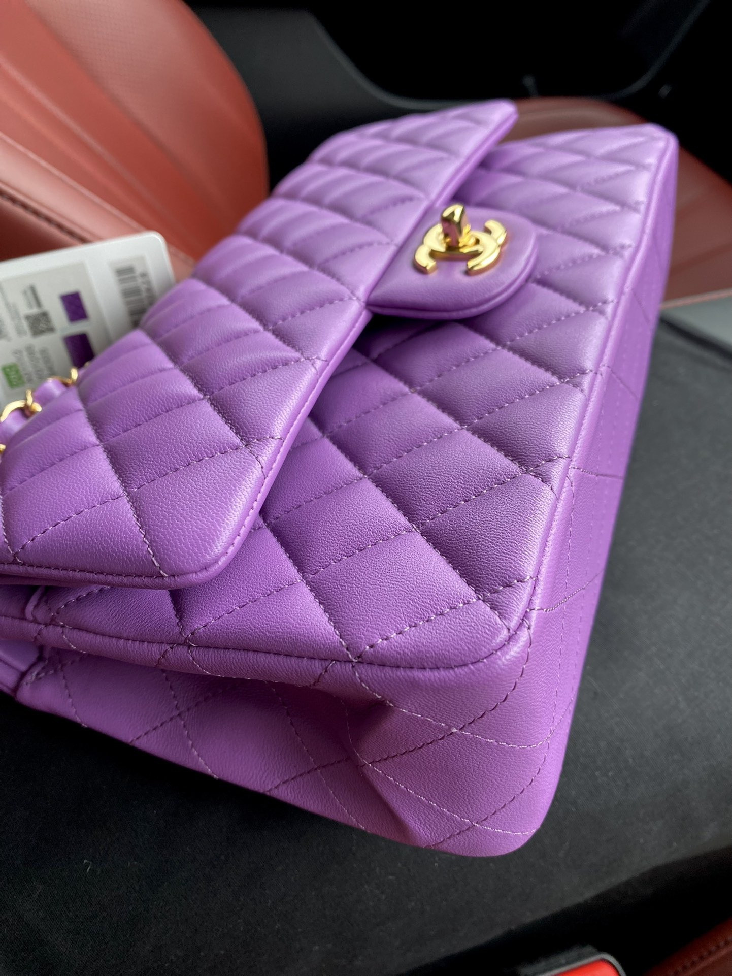 Chanel Classic Flap Bag 15.5x25.5x6.5cm