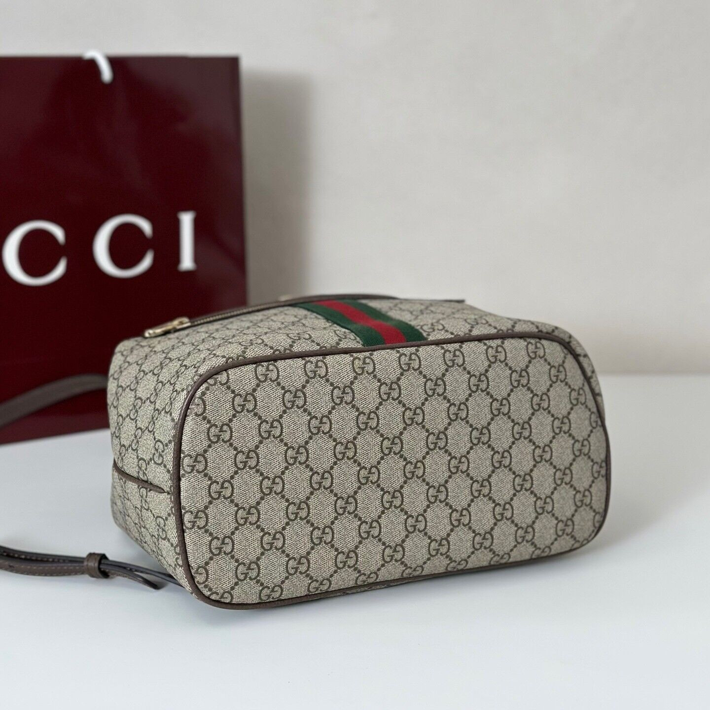 Gucci Ophidia Medium Backpack 28x30x18cm