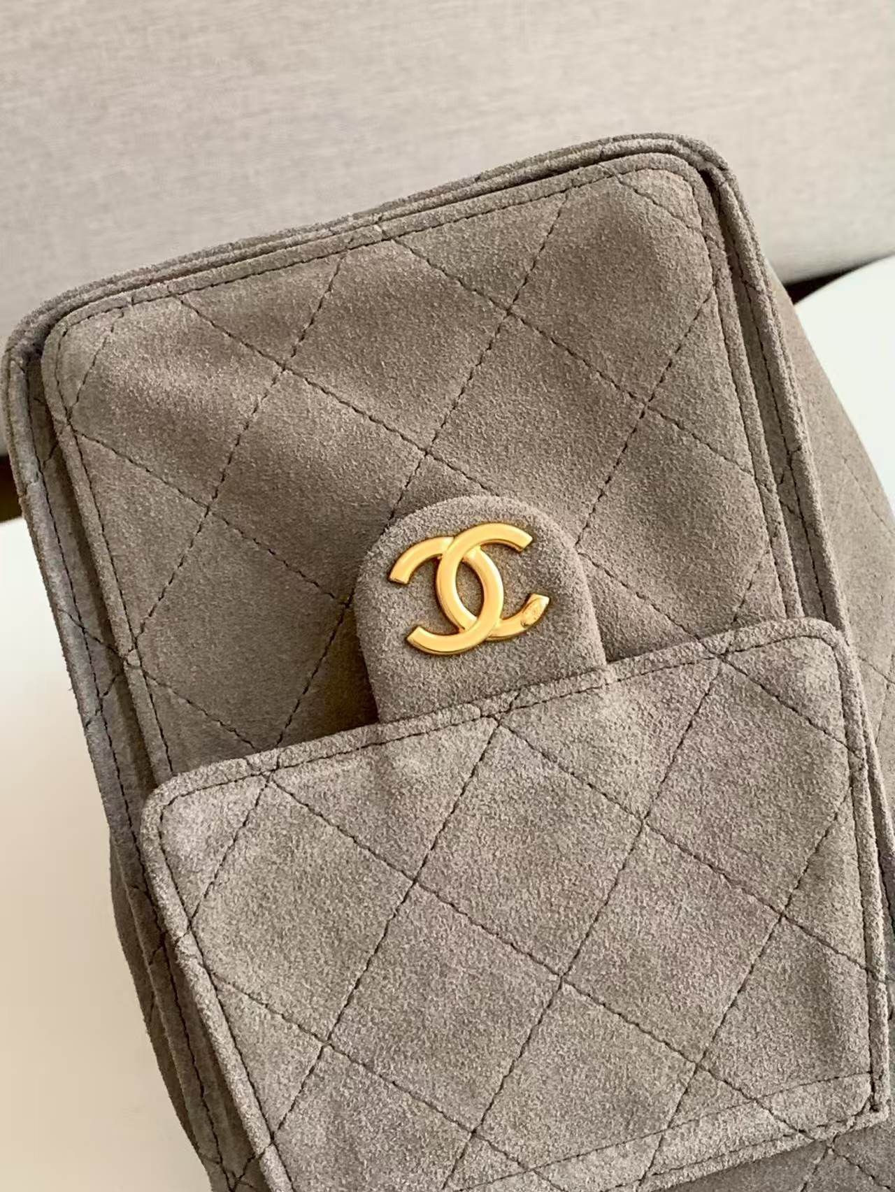 CHANEL 25C Bucket Bag 26x30x14cm