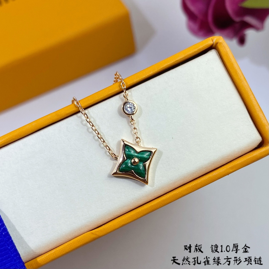 Louis Vuitton Square Natural Malachite Necklace