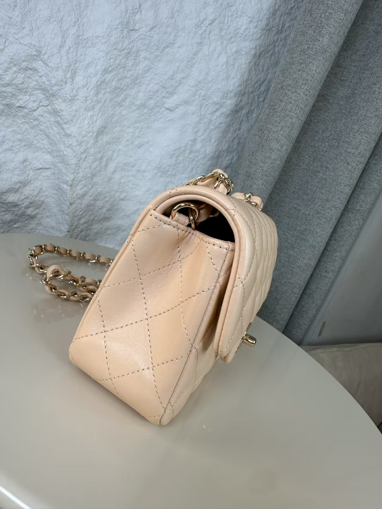 Chanel Mini Flap Bag 20x12x6cm