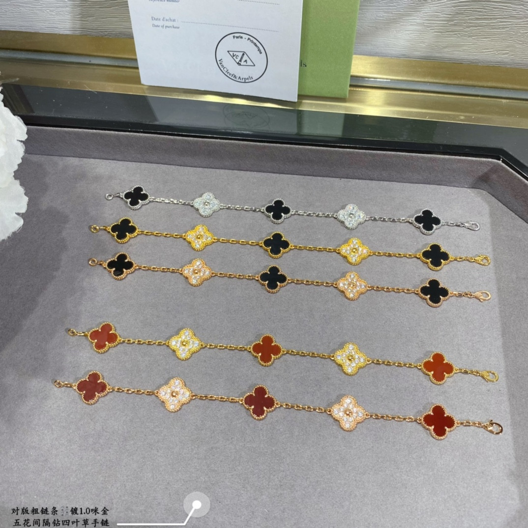 Van Cleef & Arpels interval diamond five-flower four-leaf clover Bracelet