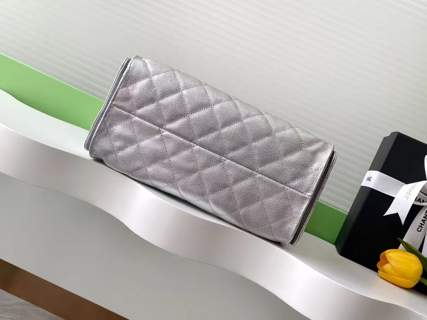 CHANEL 25C Bucket Bag 26x30x14cm