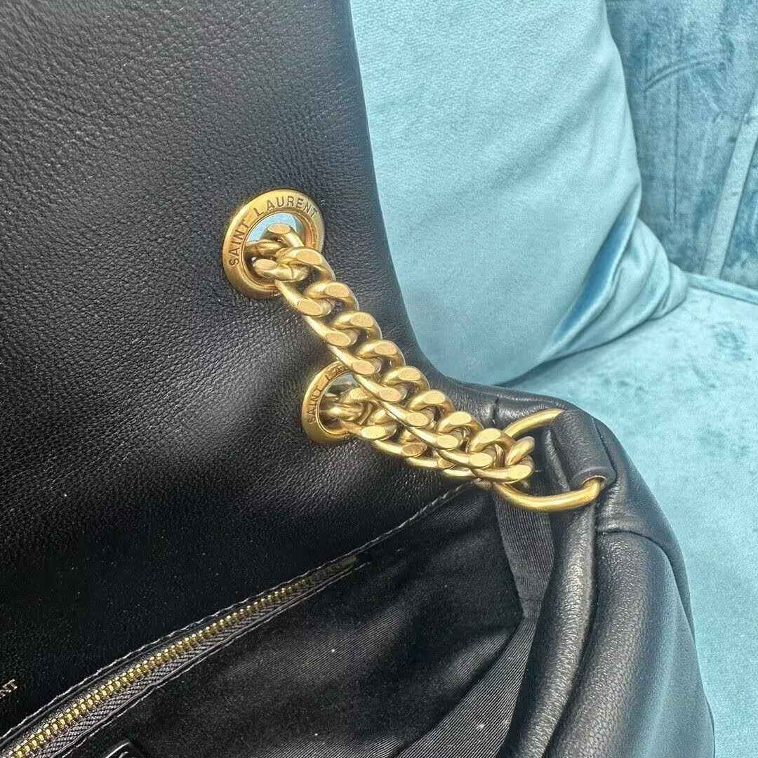 YSL Calypso small in plunged lambskin 26x14x7cm