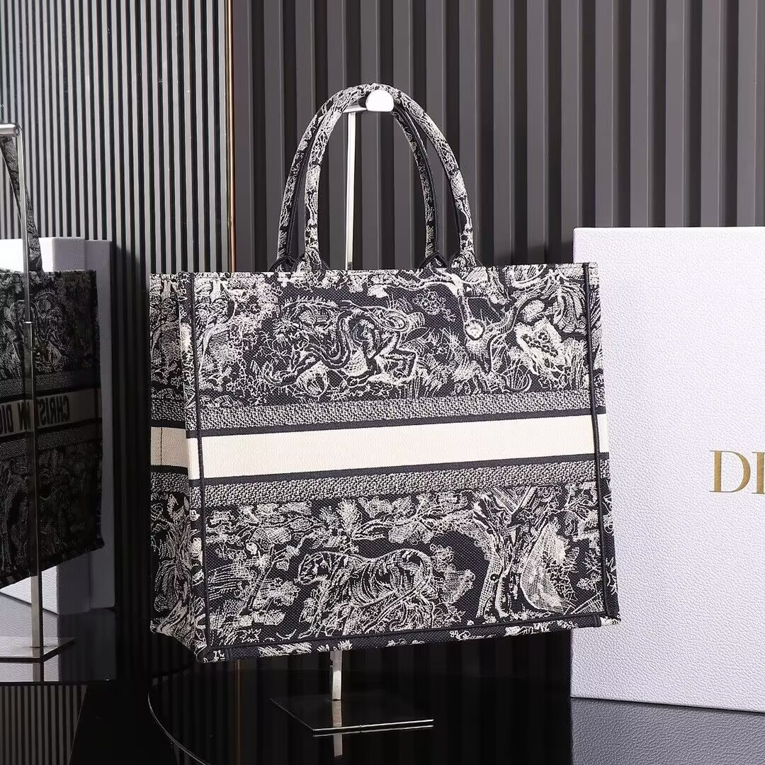 Dior Book Tote 42x18x35cm