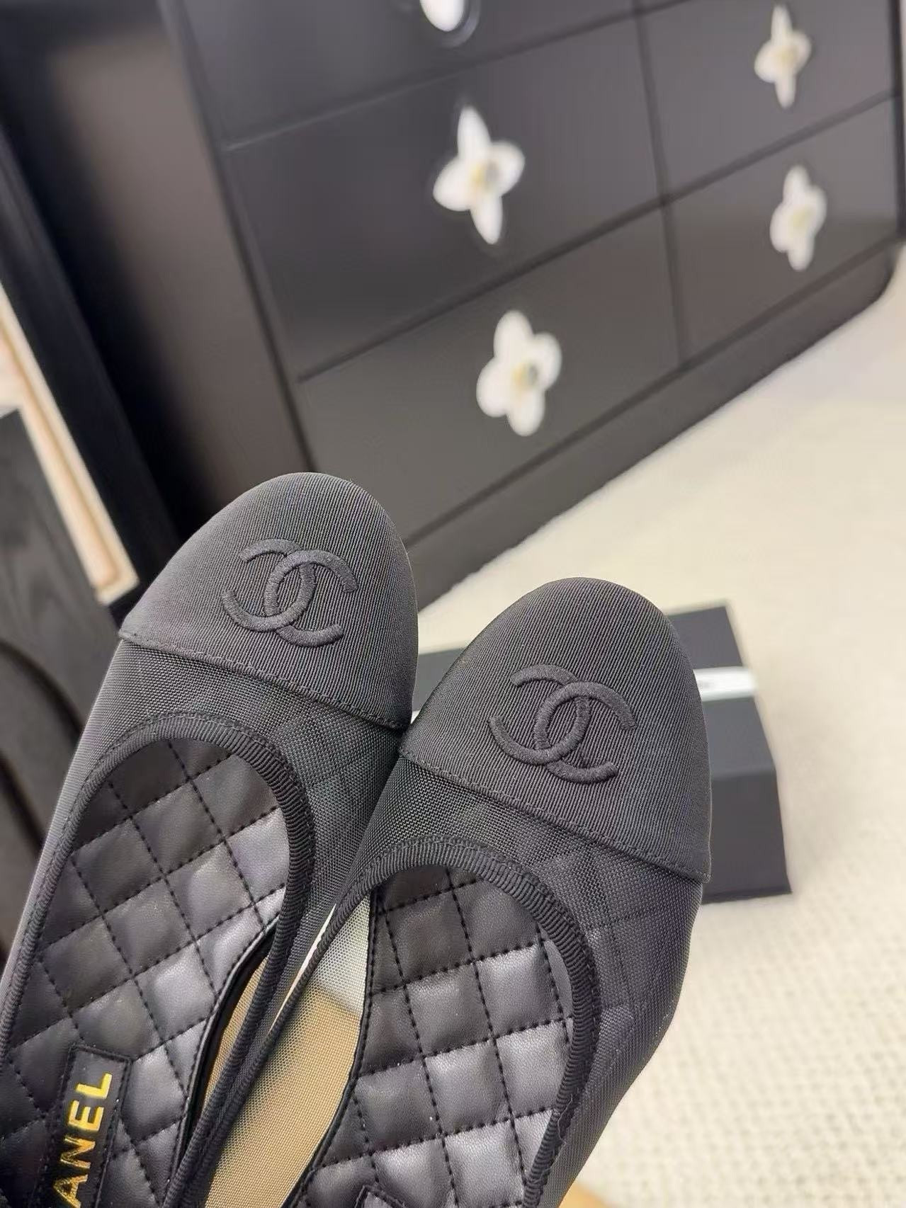 UA Chanel 25P Black Mesh Ballet Ballerina Flats