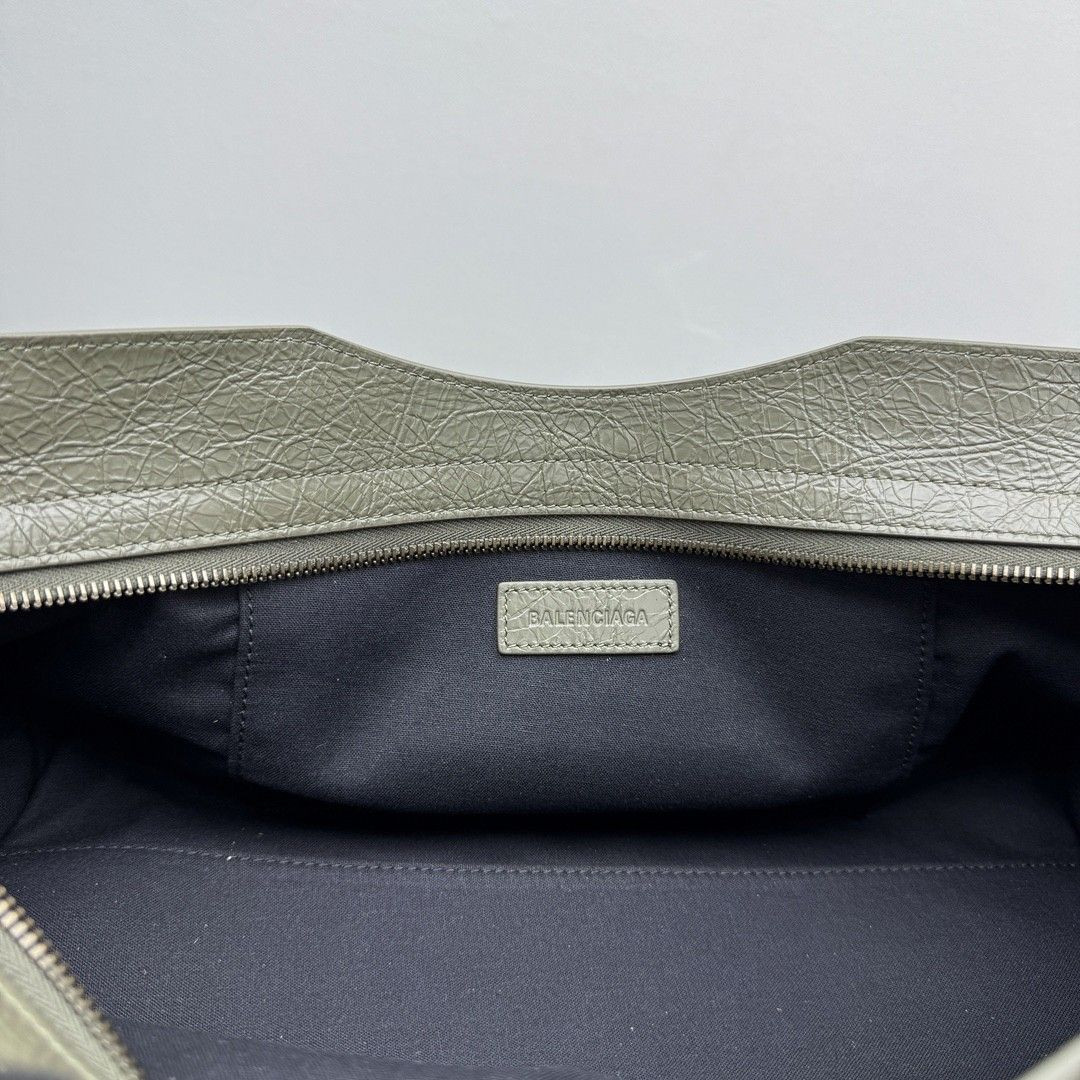 Balenciaga Le City Bag East-west 32x19x9cm