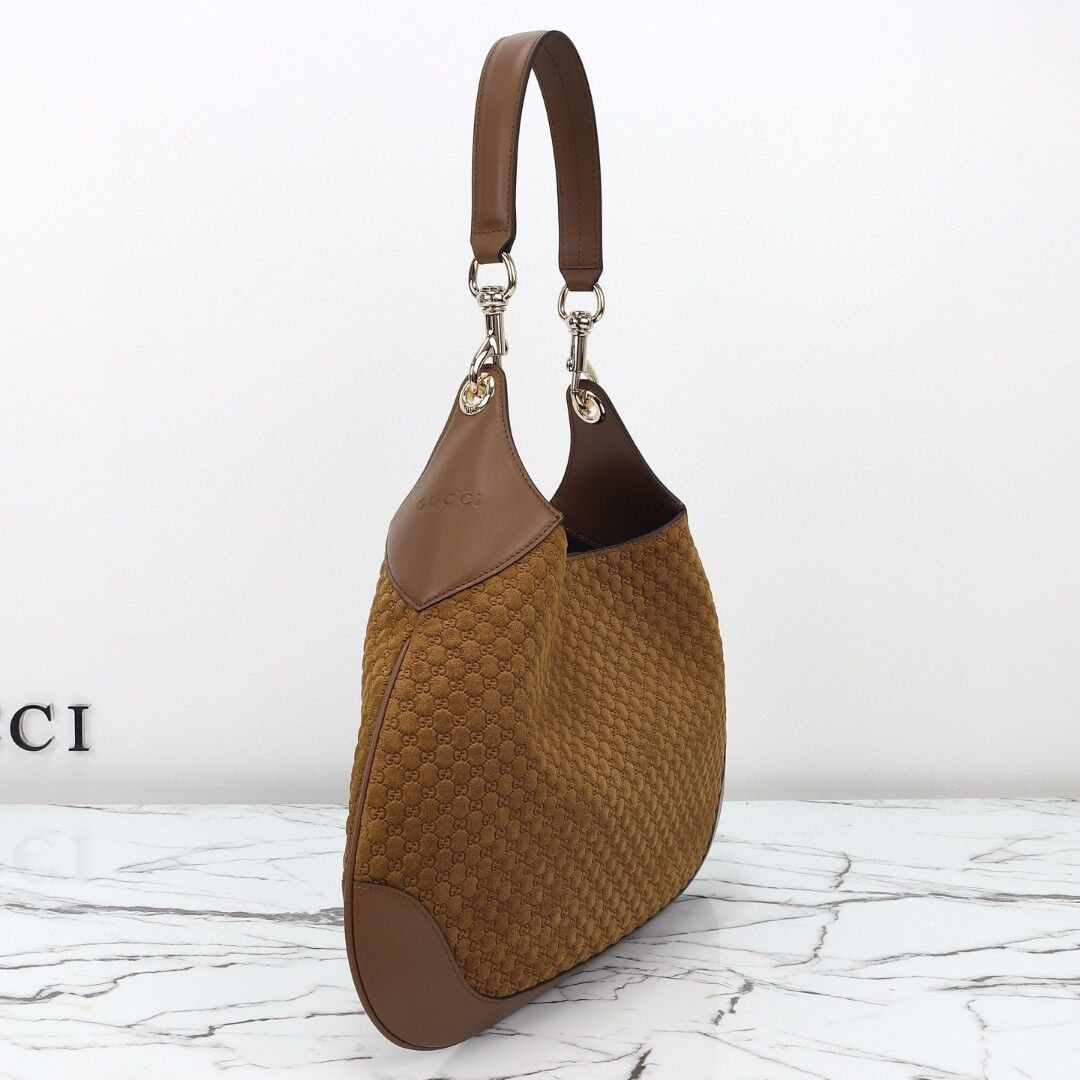 Gucci B Shoulder Bag 42x 36x 2cm