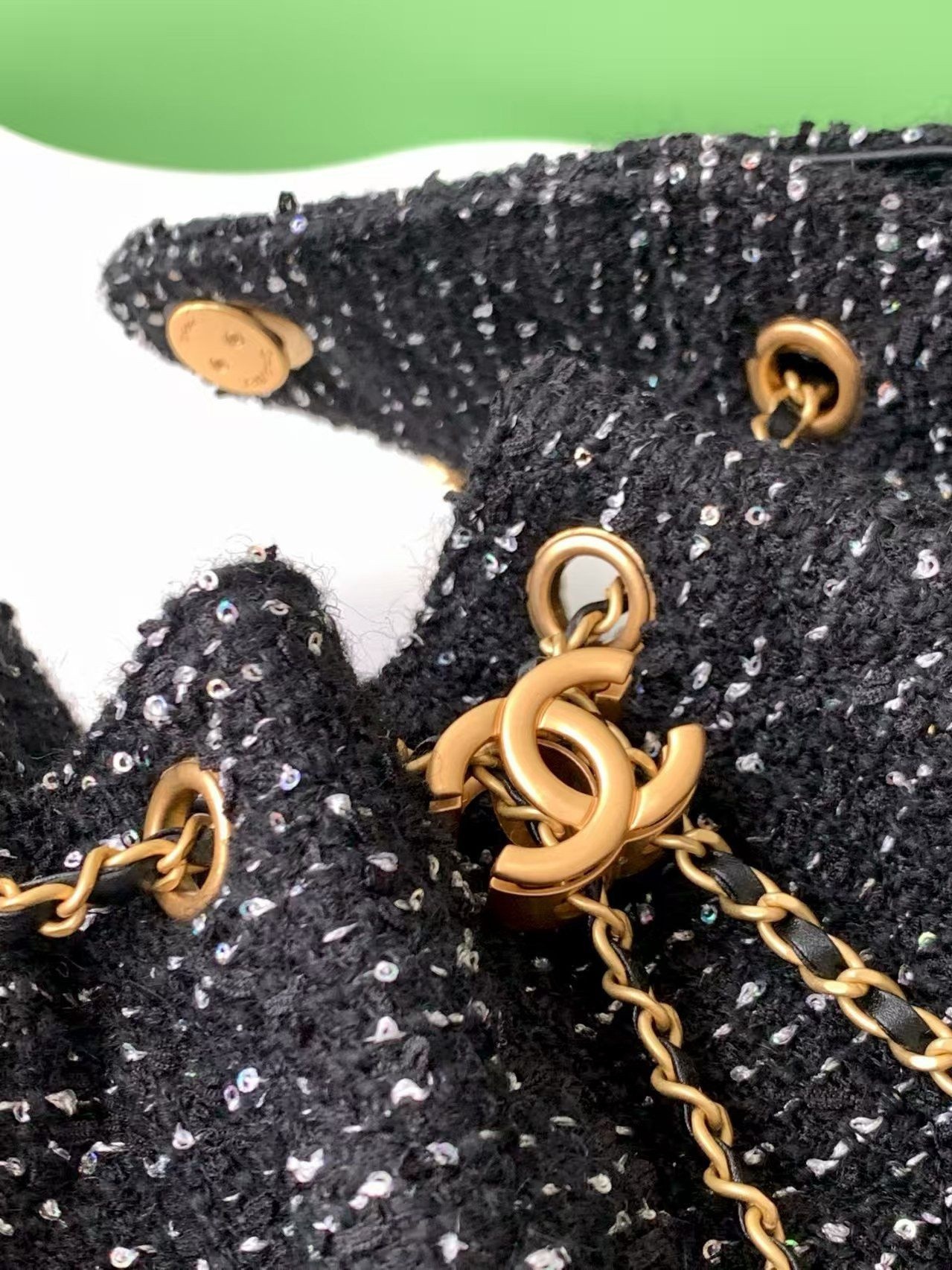 Chanel 25 Bucket Tweed Bag 26x30x14cm