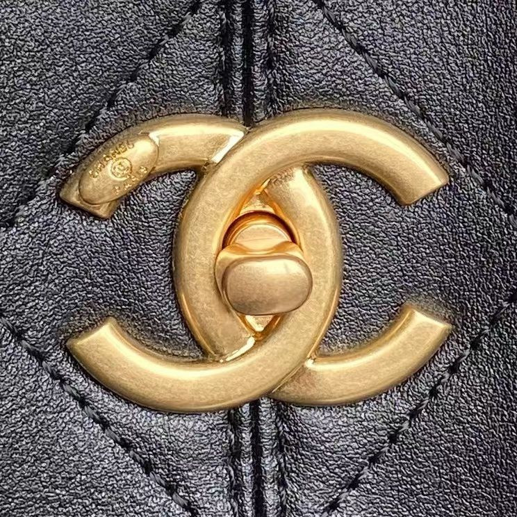 Chanel Shopping Bag AS5636 33x29x11cm