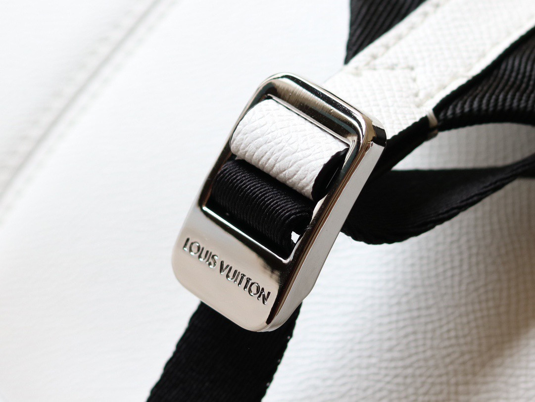 LV Discovery Backpack M31061 29×38×20cm