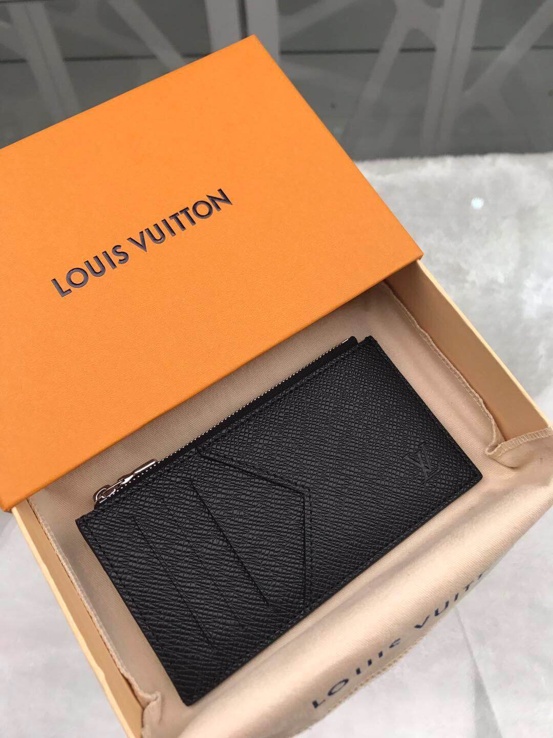 LOUIS VUITTON LV COIN CARD HOLDER M62914