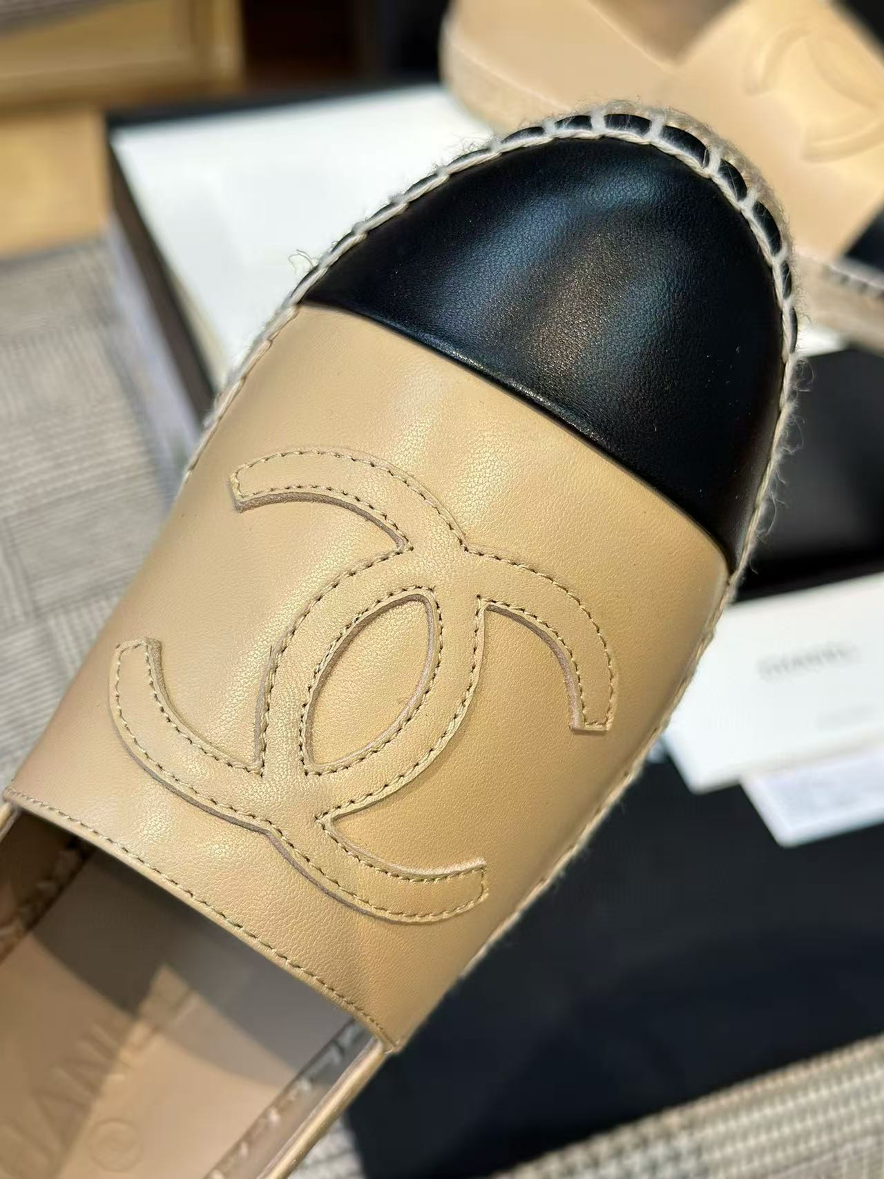 UA CHANEL ESPADRILLES