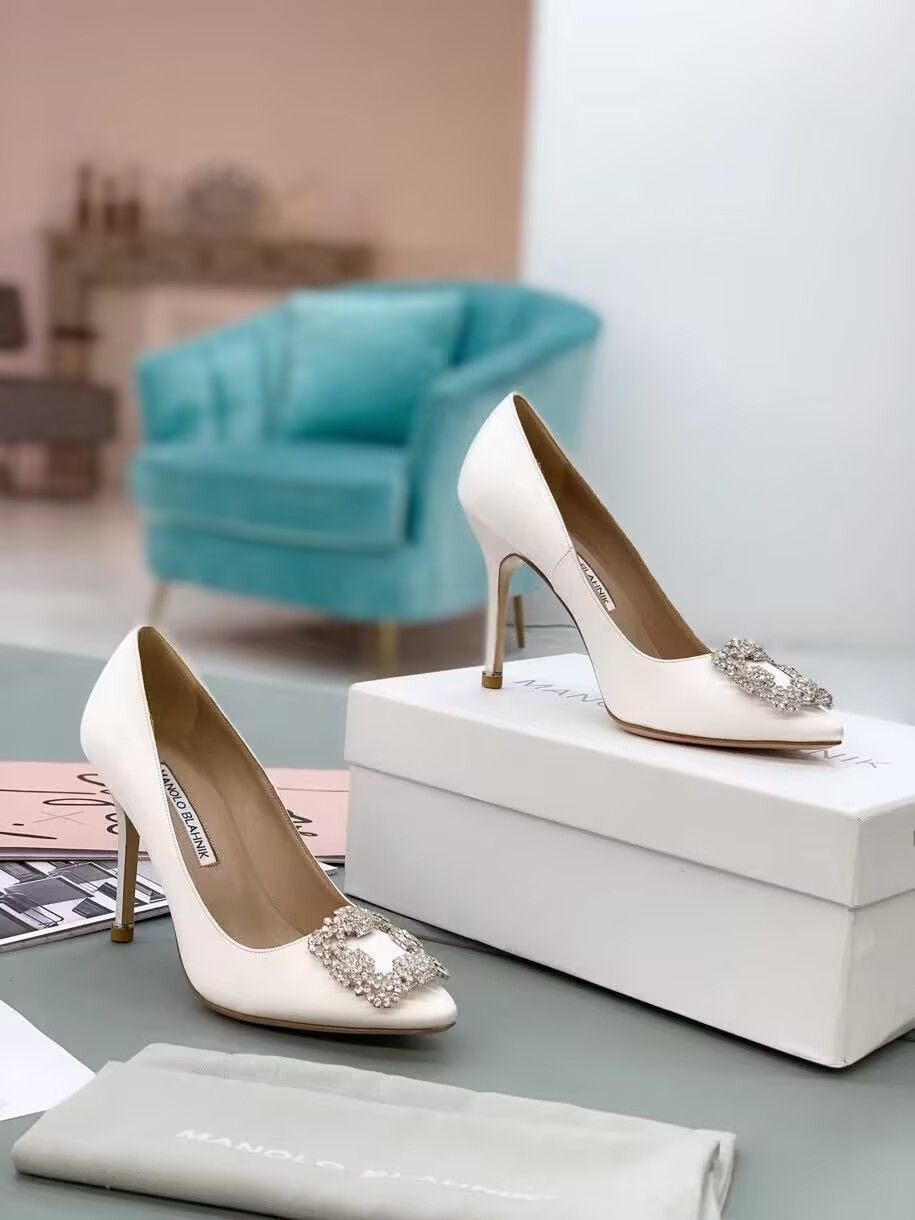 UA Manolo Blahnik Hangisi Jewel Buckle Pumps