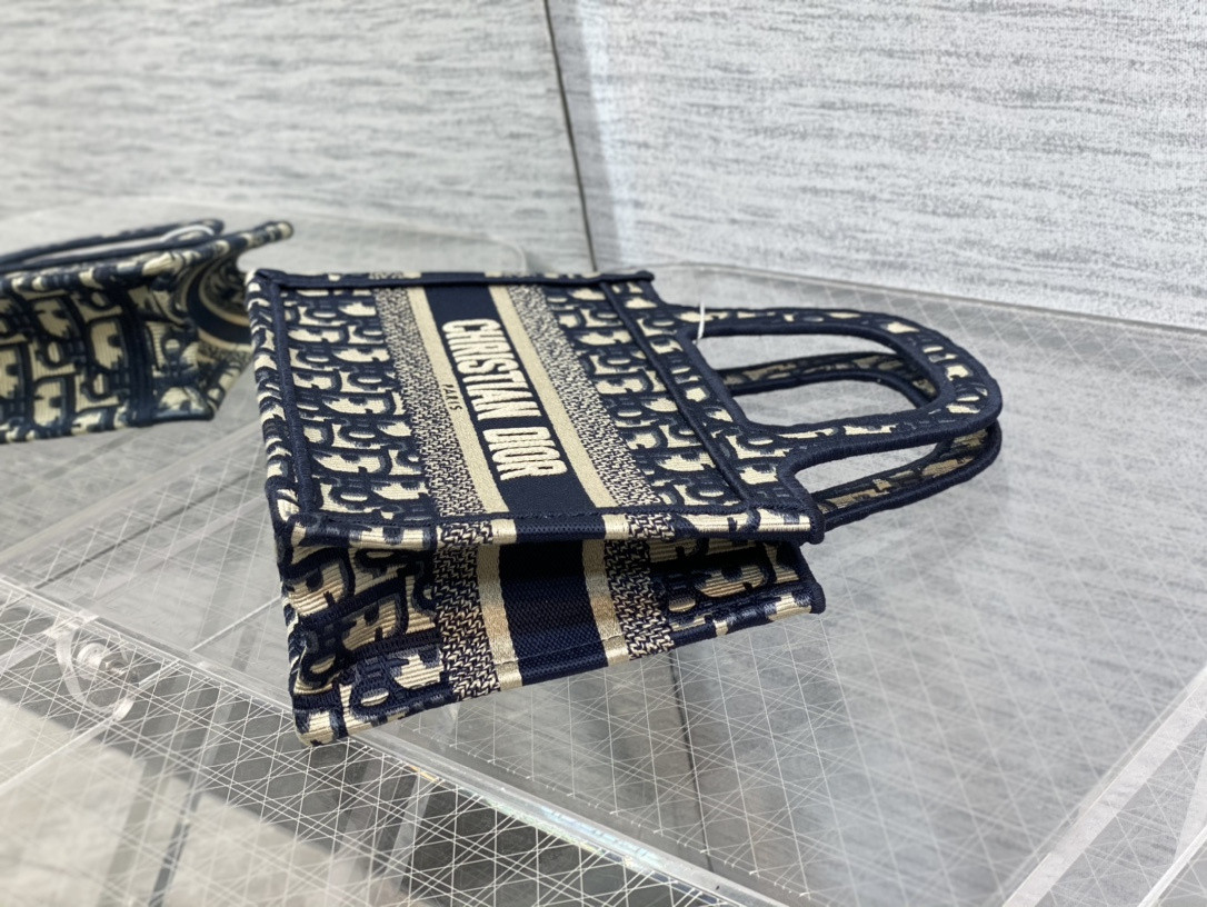 DIOR BOOK TOTE SIZE MINI 23*7*17cm
