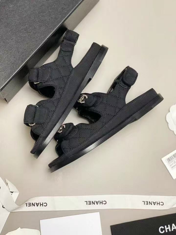 UA CHANEL SLIDES