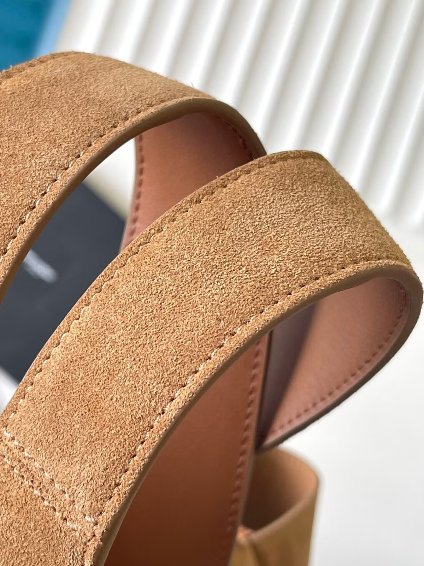 YSL le 5 à 7 bea in suede 50×28×18cm