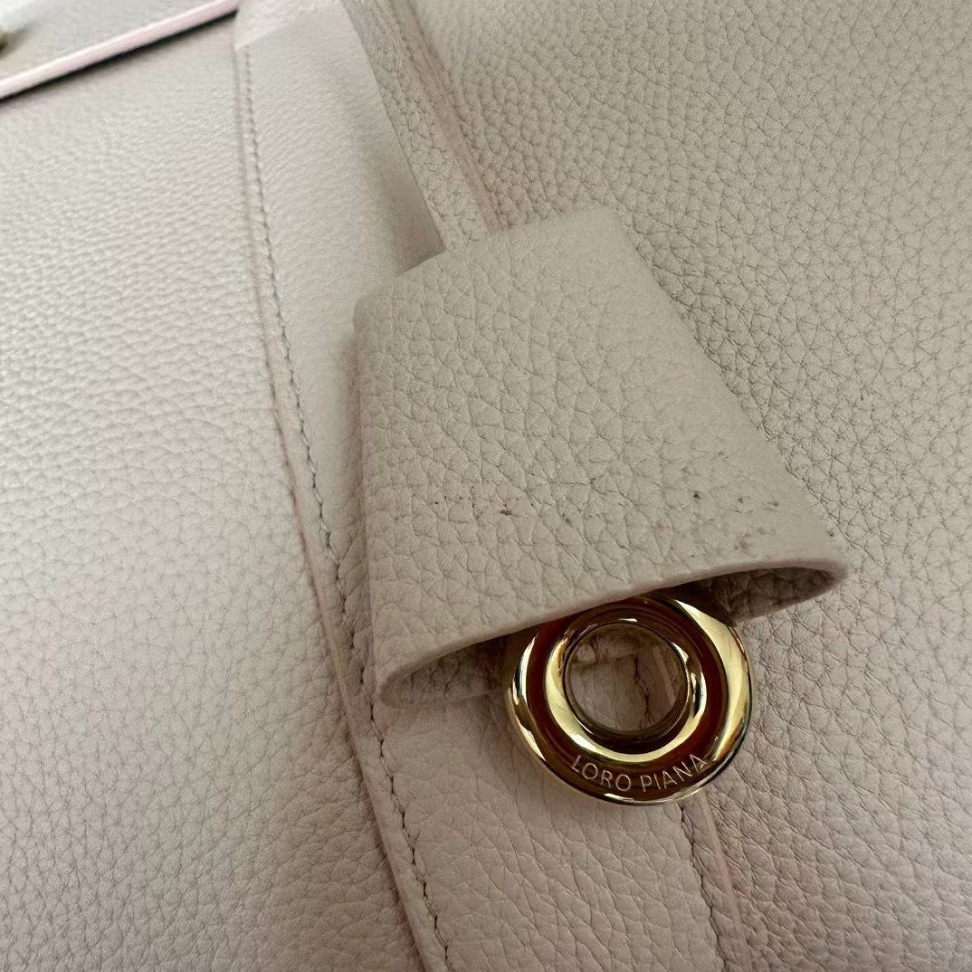 Loro Piana Loom Bag L32 Grained Calfskin 33 x 23 x 18 cm