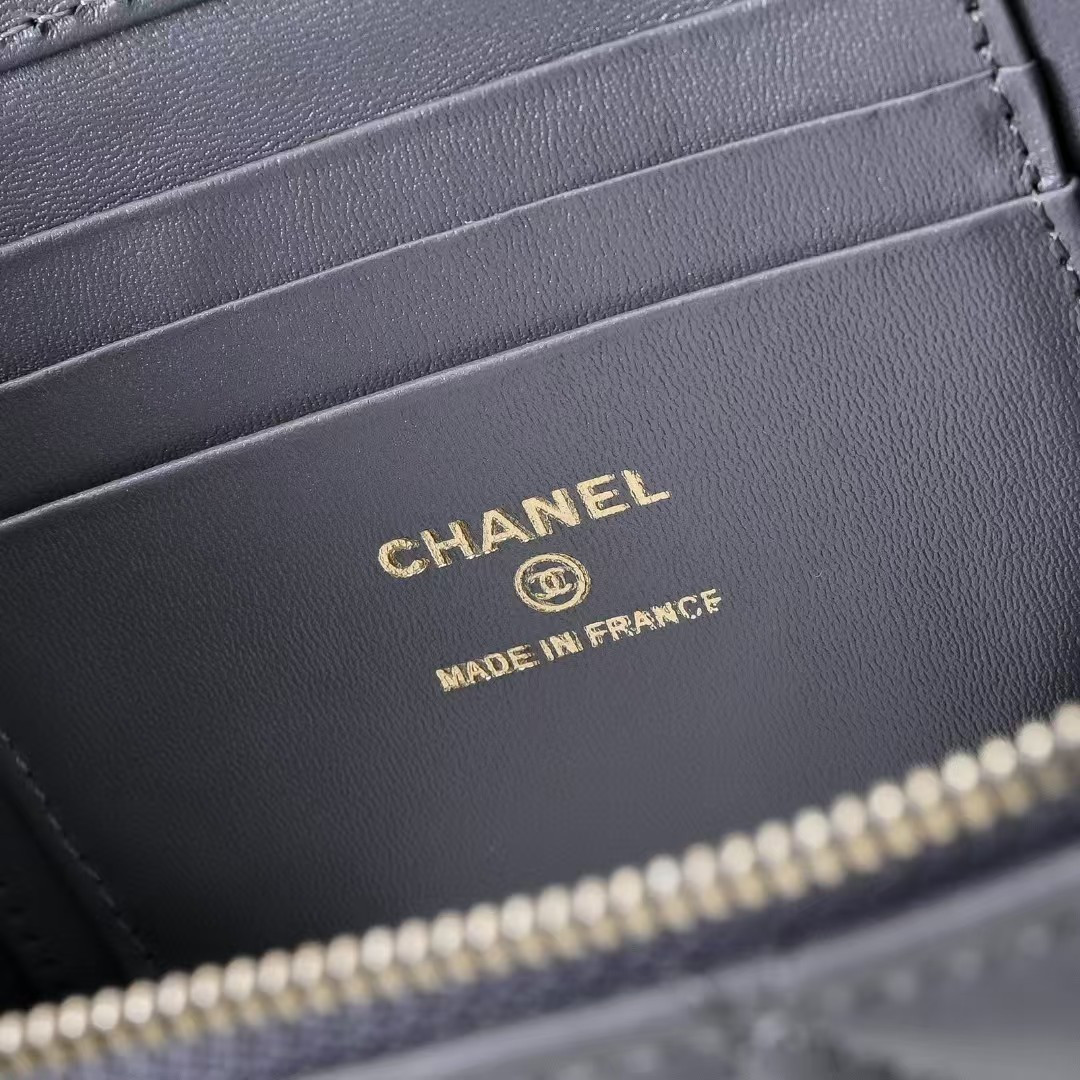 Chanel Long Vanity with chain 16.5x10x8cm