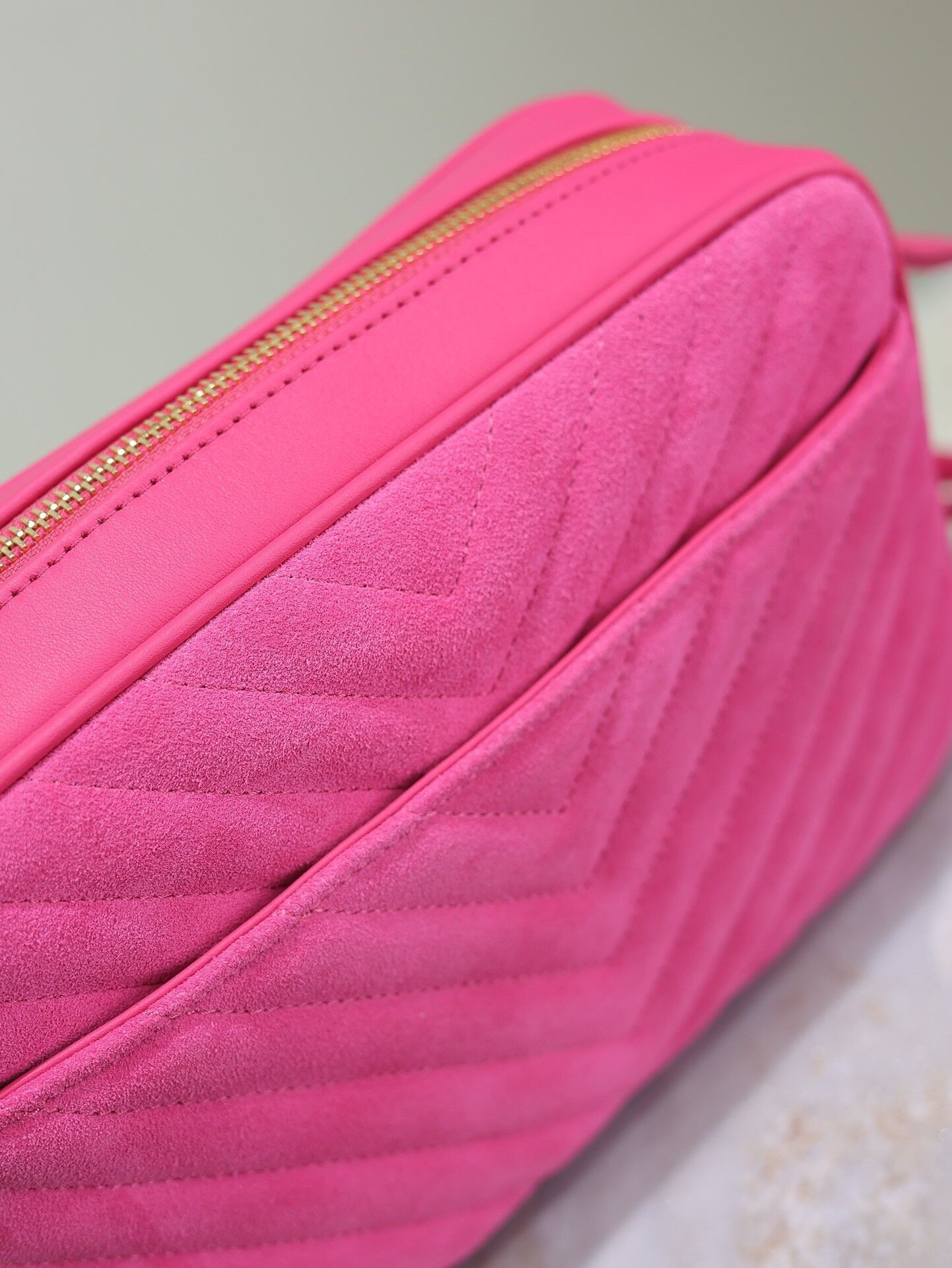 YSL LOULOU Camera Bag 23x16x6cm