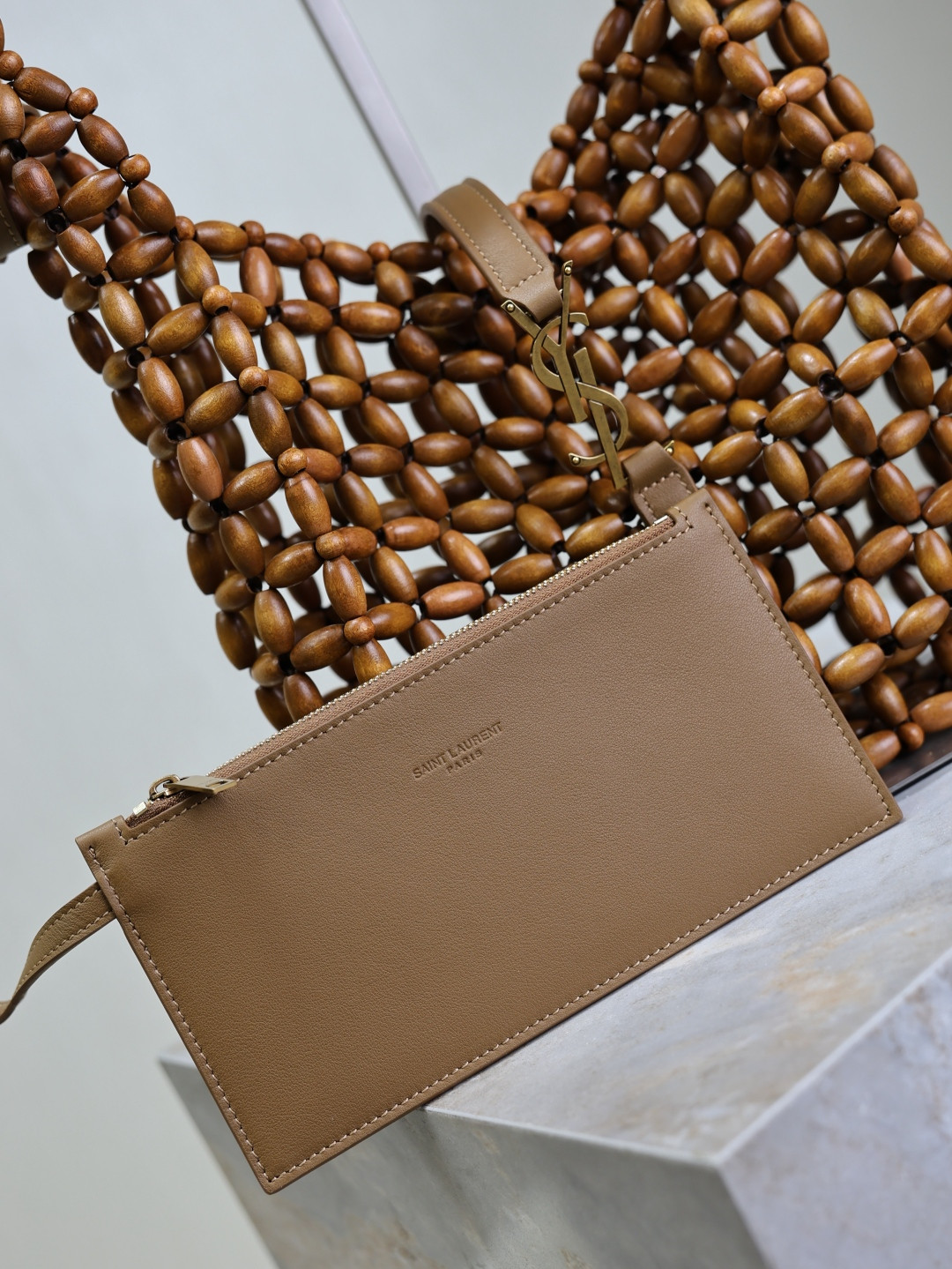 YSL LE 5 à 7 wood beads 23x22x8.5cm