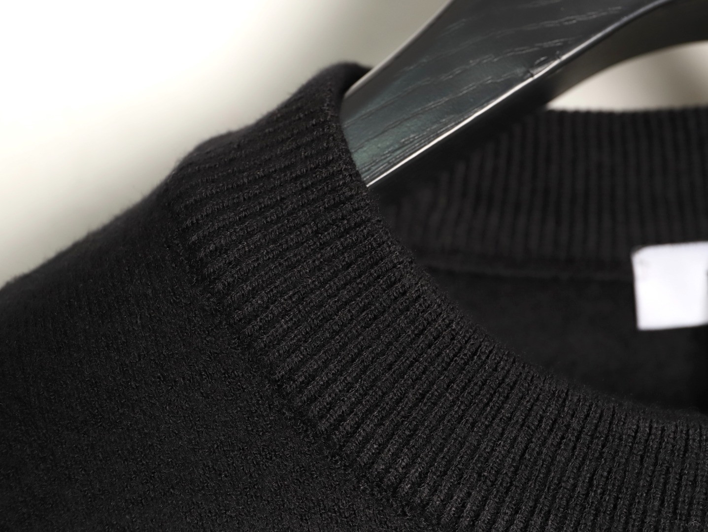 LOEWE 23ss Anagram Knitting Sweaters