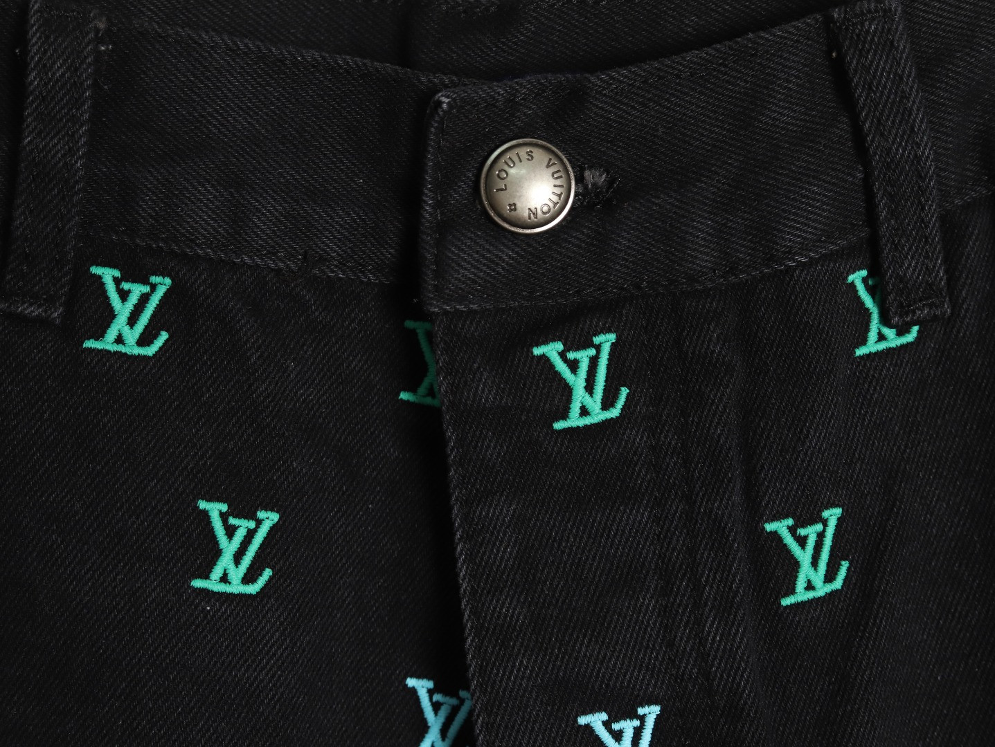 LOUIS VUITTON LV shorts