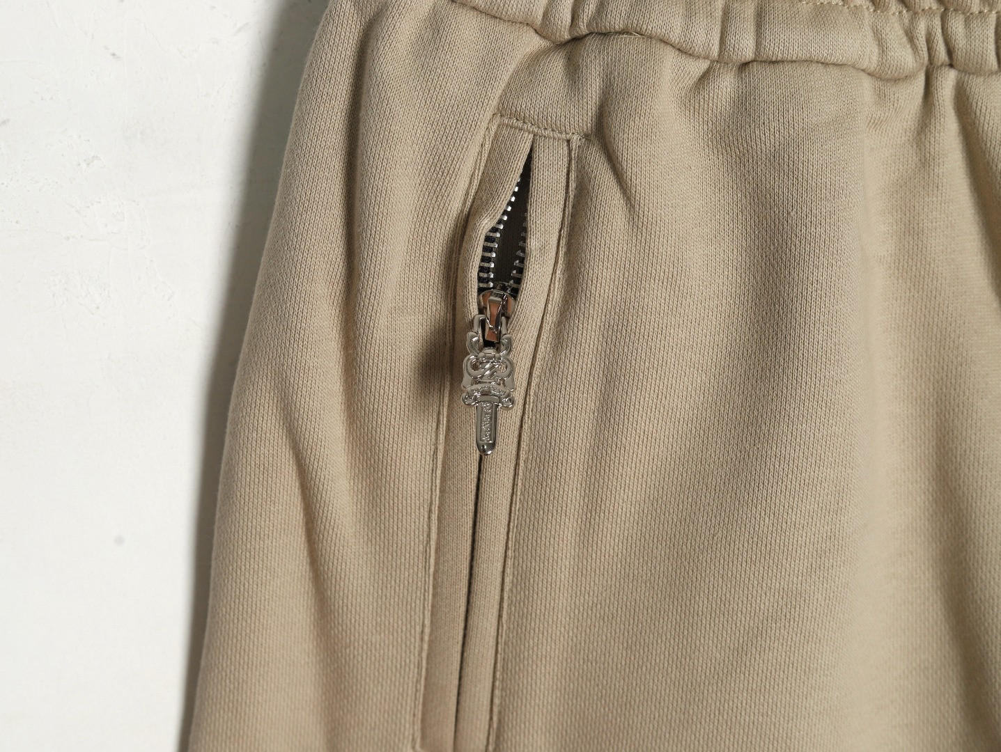 Ch*0me He**ts 24ss shorts