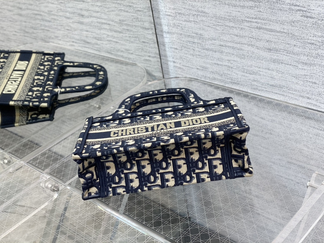 DIOR BOOK TOTE SIZE MINI 23*7*17cm