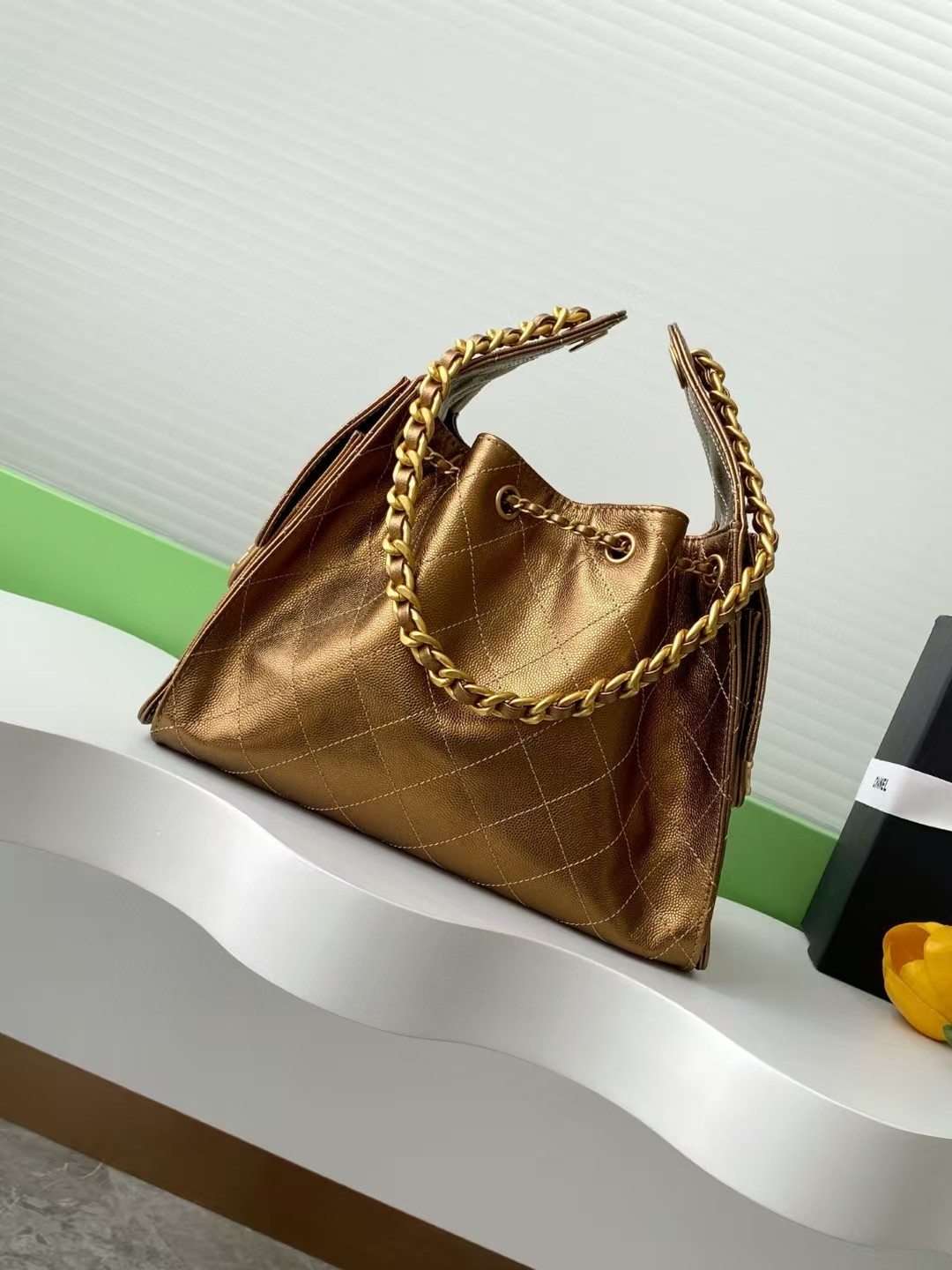 CHANEL 25C Bucket Bag 26x30x14cm