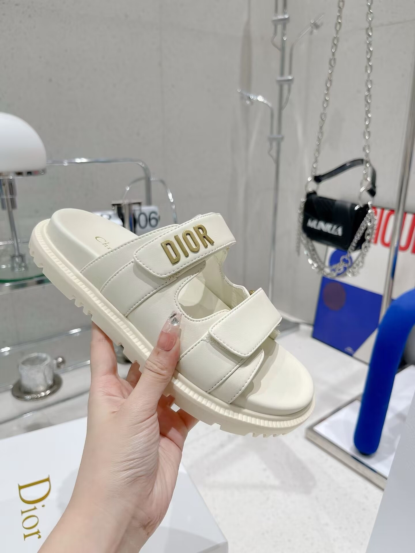 UA DIOR DIORACT SANDAL WHITE