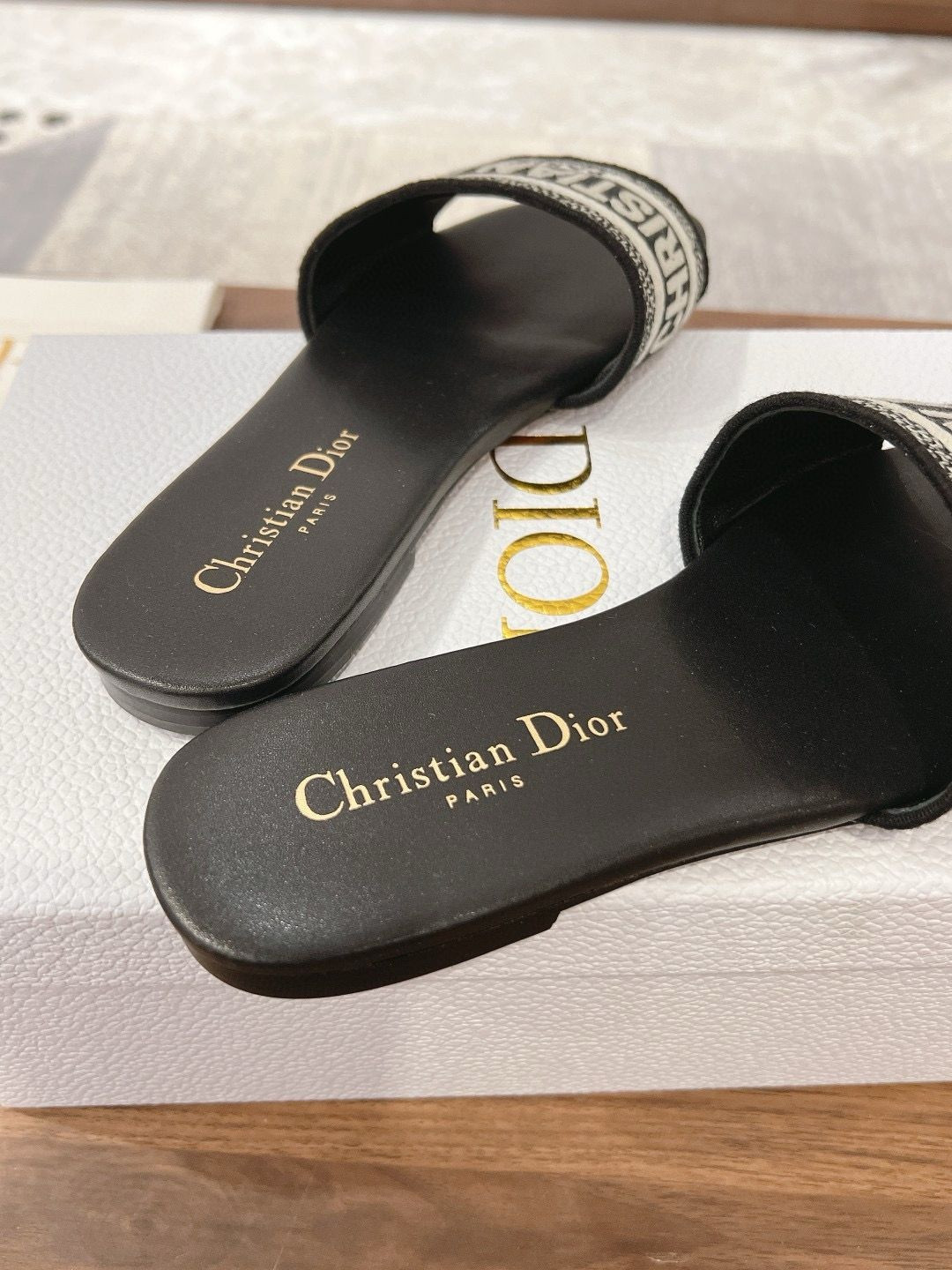 UA Dior Dway Slide