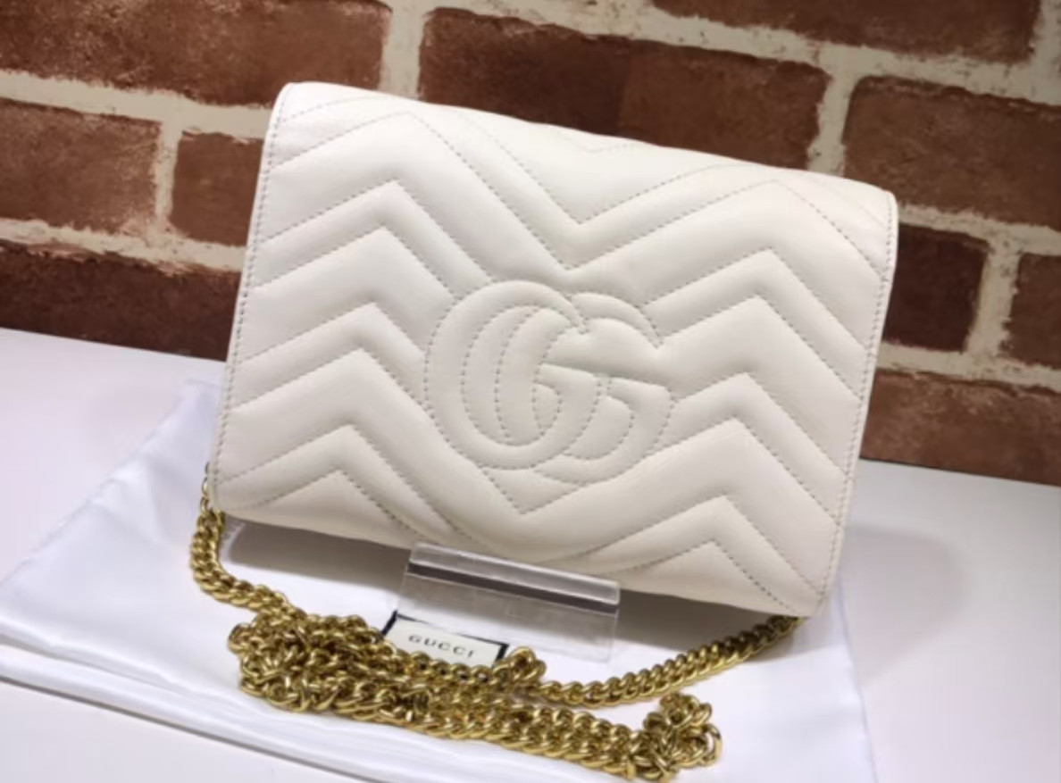 Gucci GG Marmont Super Mini Bag 20x13x6cm